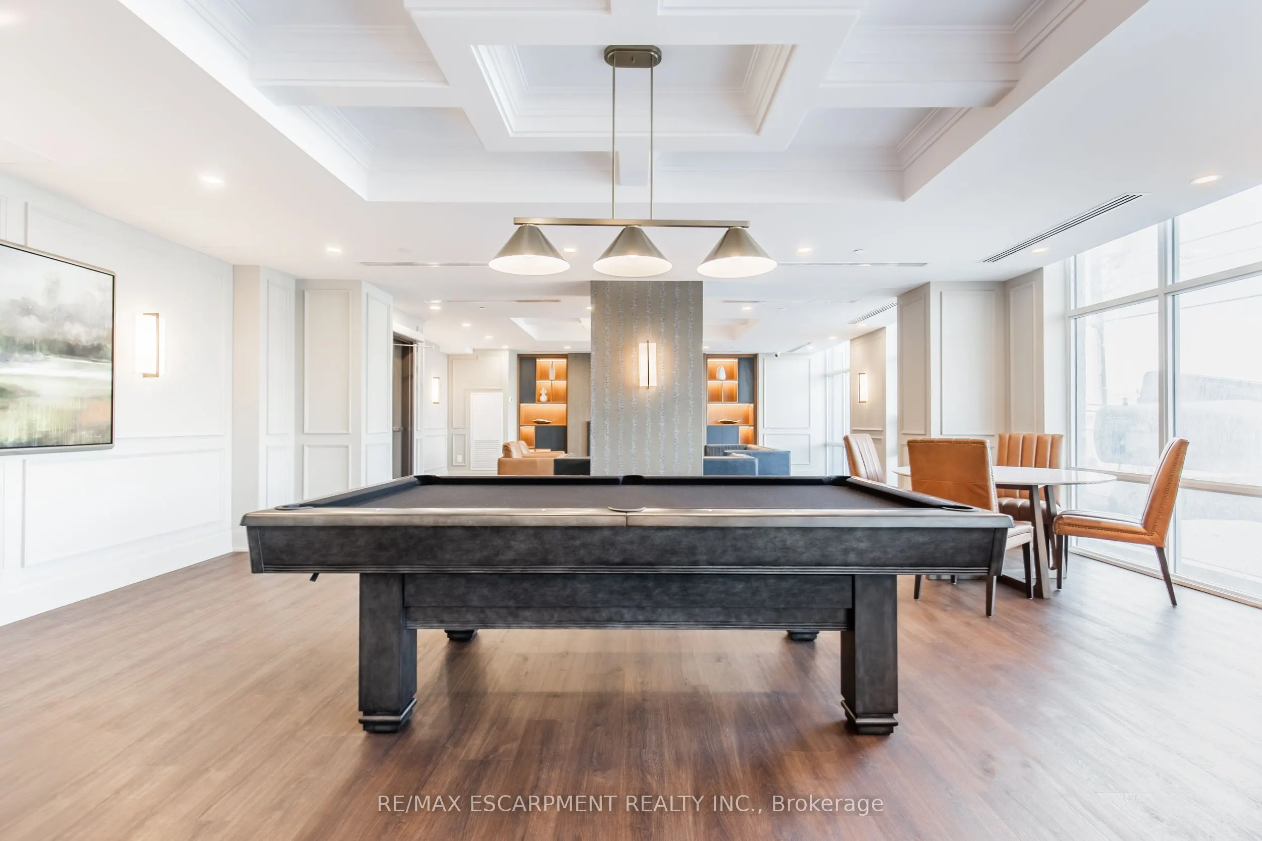 450 Dundas Street, #318