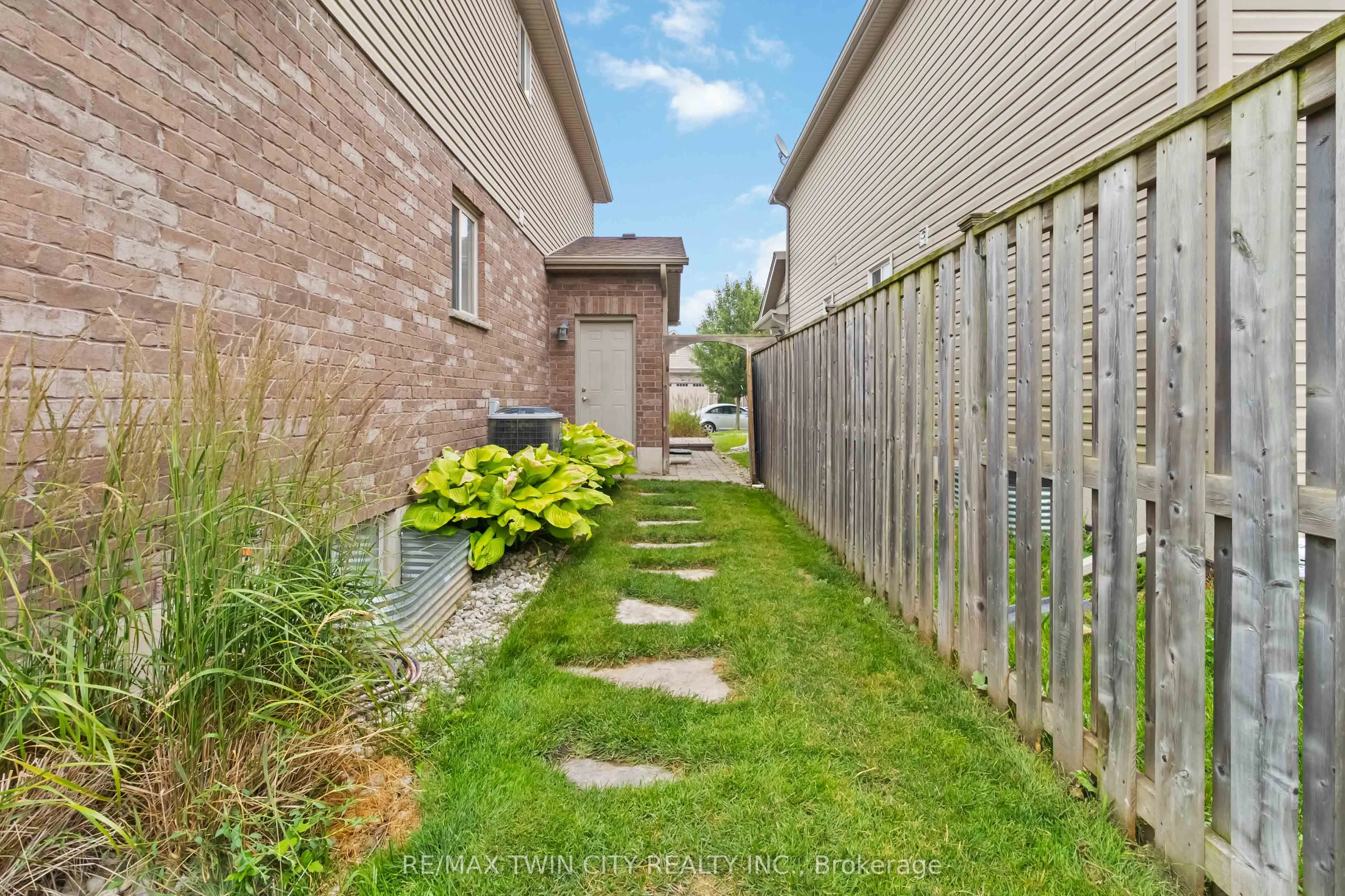 15 Yarington Drive