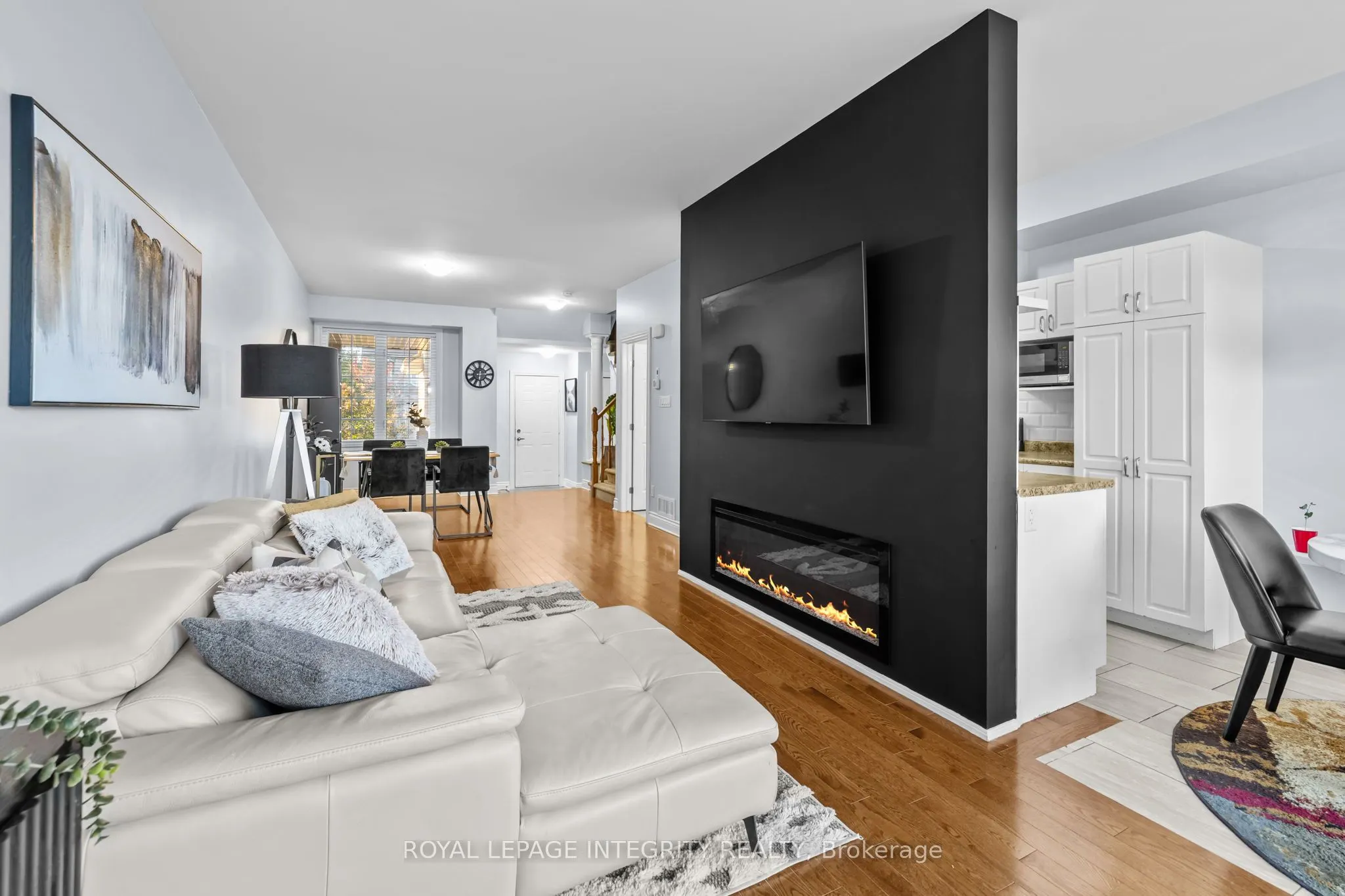 31 Desmond Trudeau Street