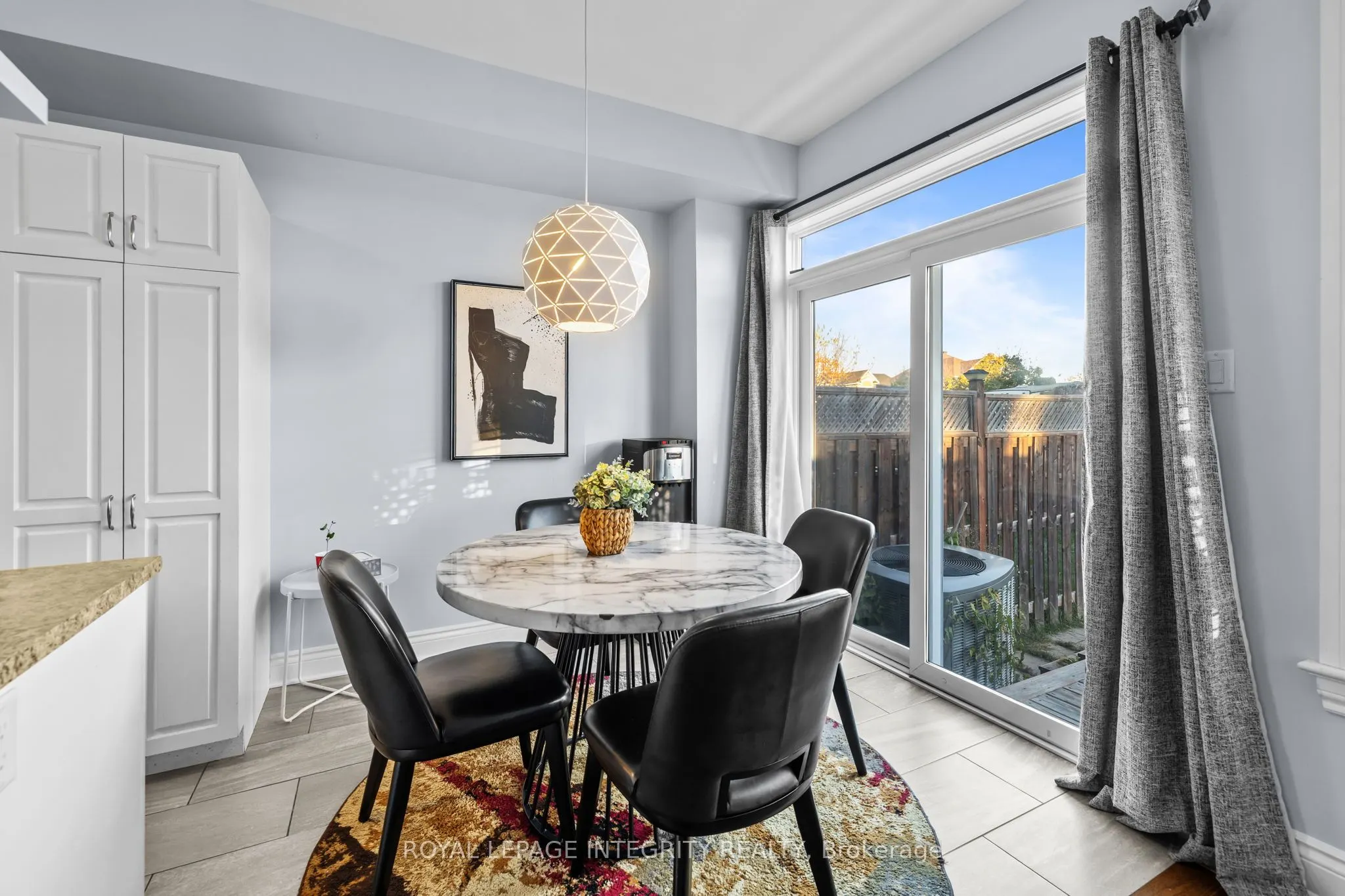 31 Desmond Trudeau Street