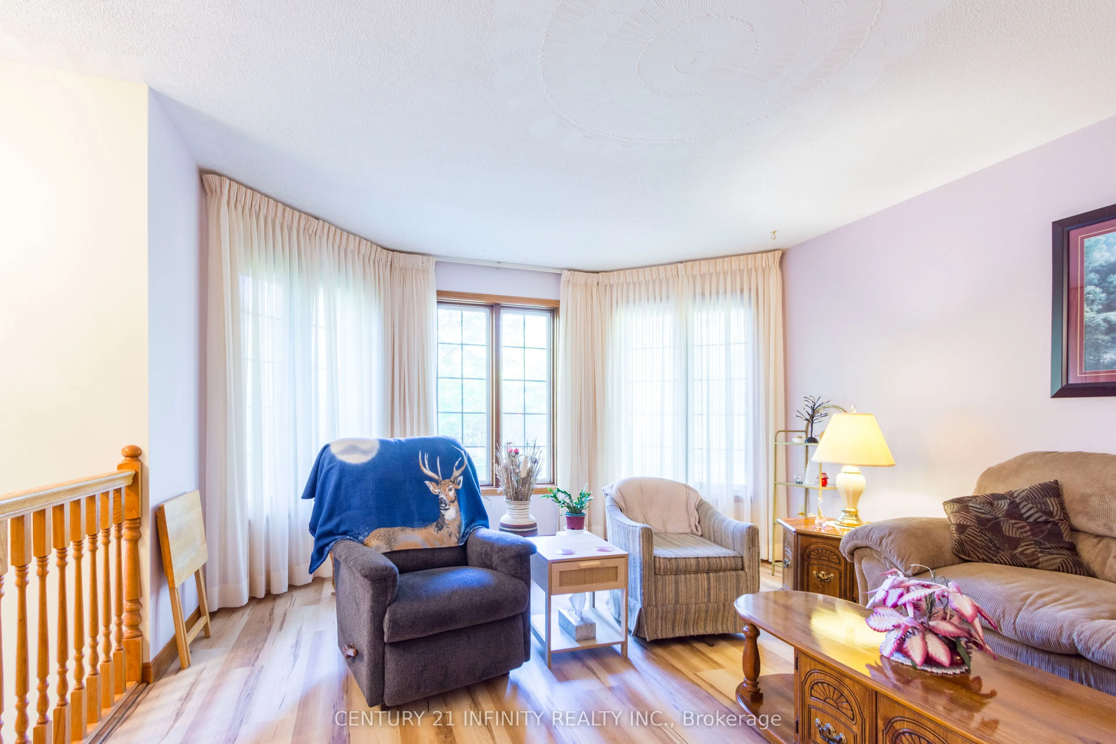 37 Riverside Drive