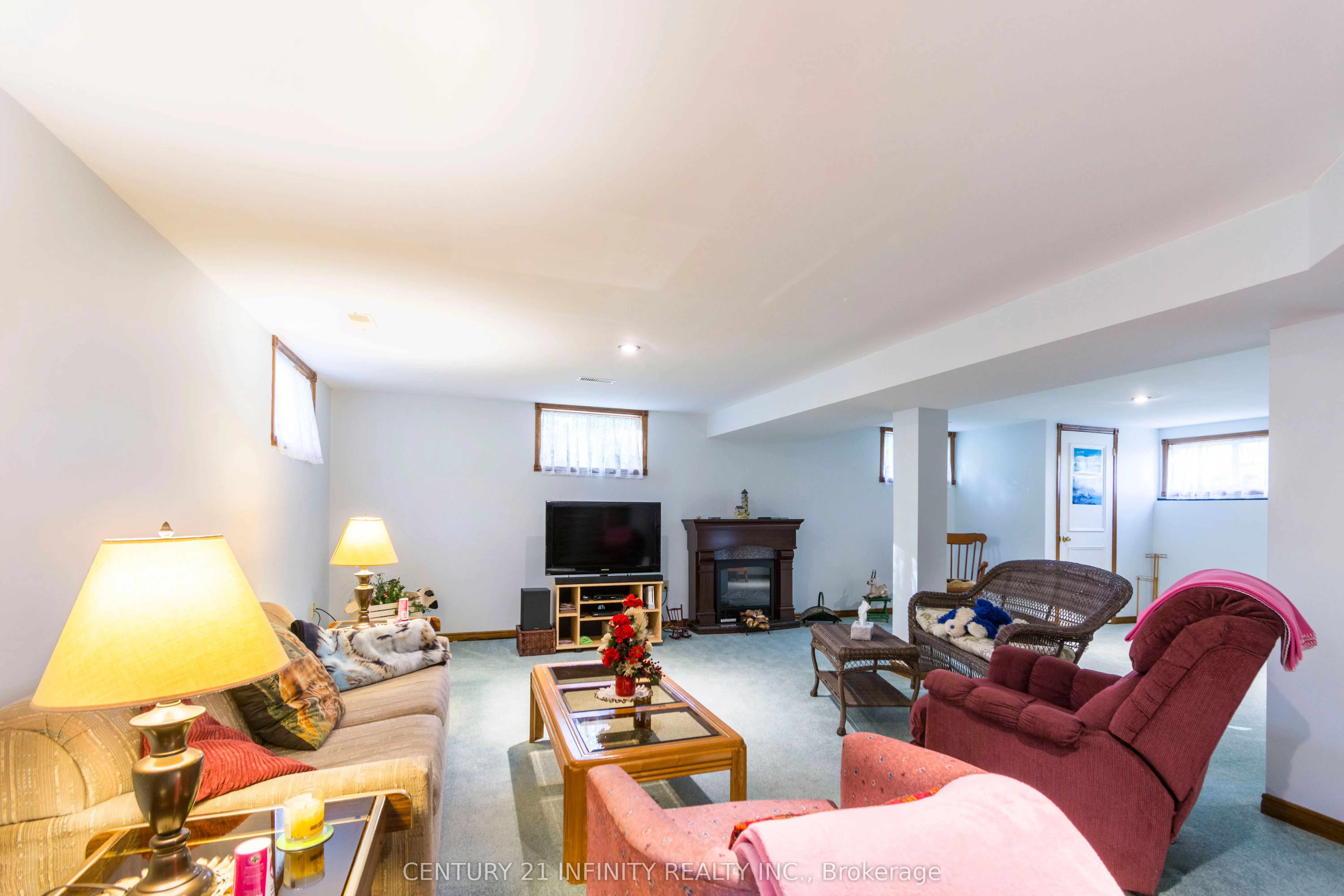37 Riverside Drive