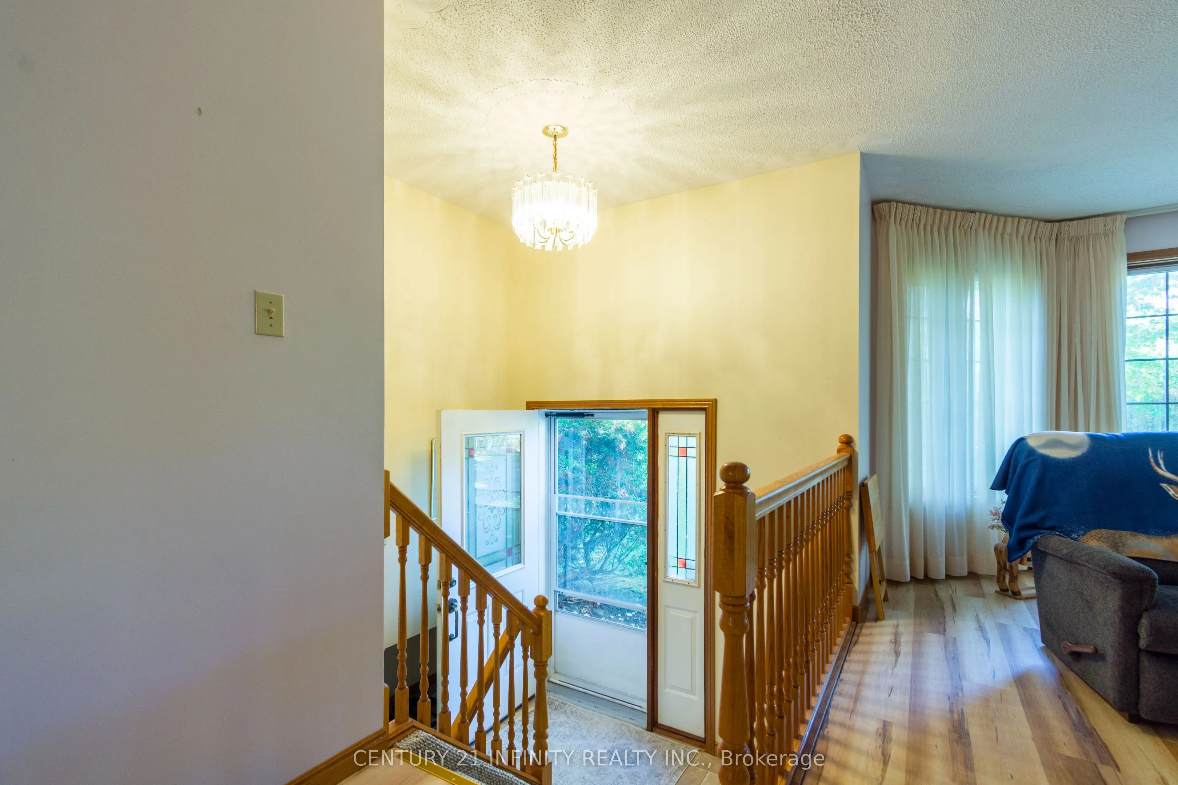 37 Riverside Drive
