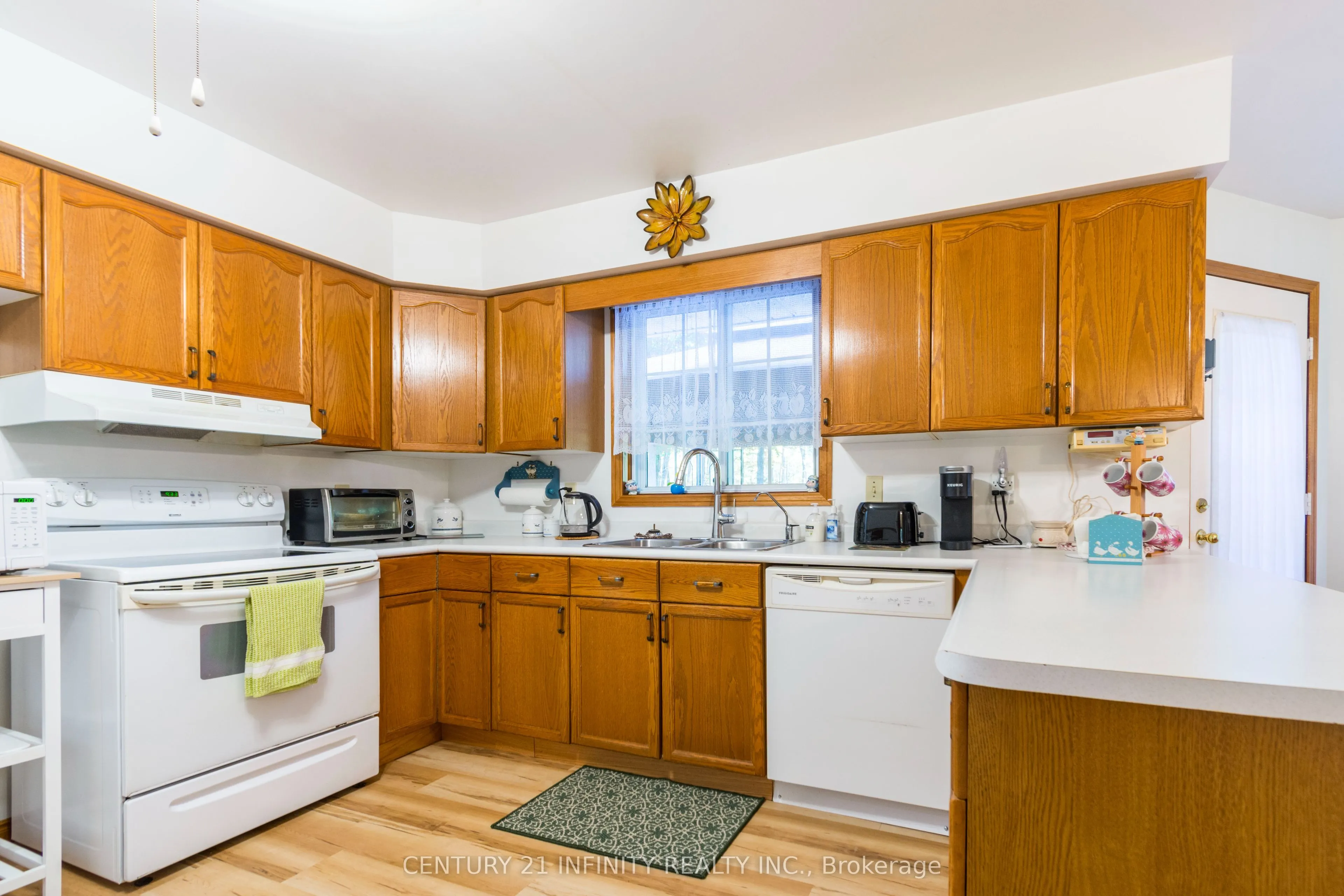37 Riverside Drive