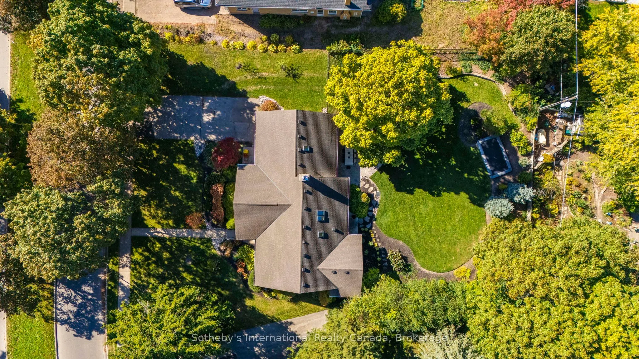284 Union Boulevard