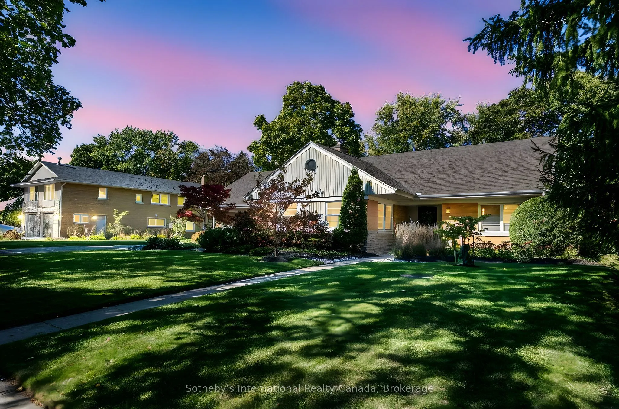 284 Union Boulevard