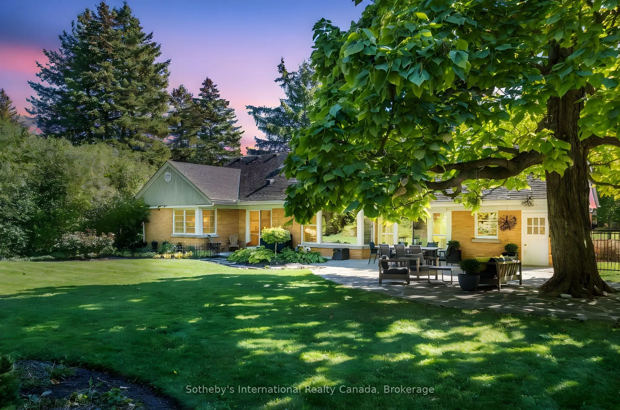 284 Union Boulevard
