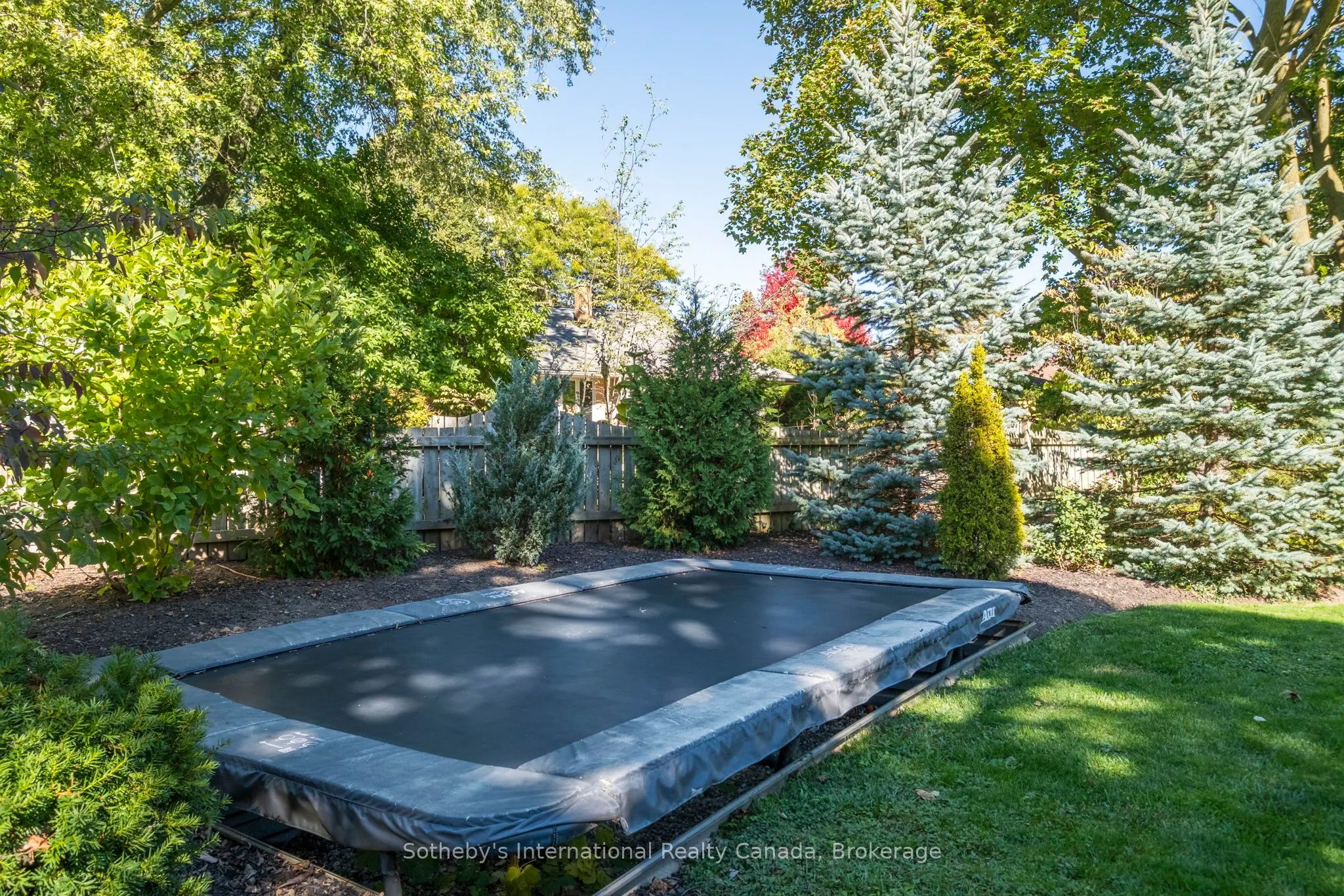 284 Union Boulevard