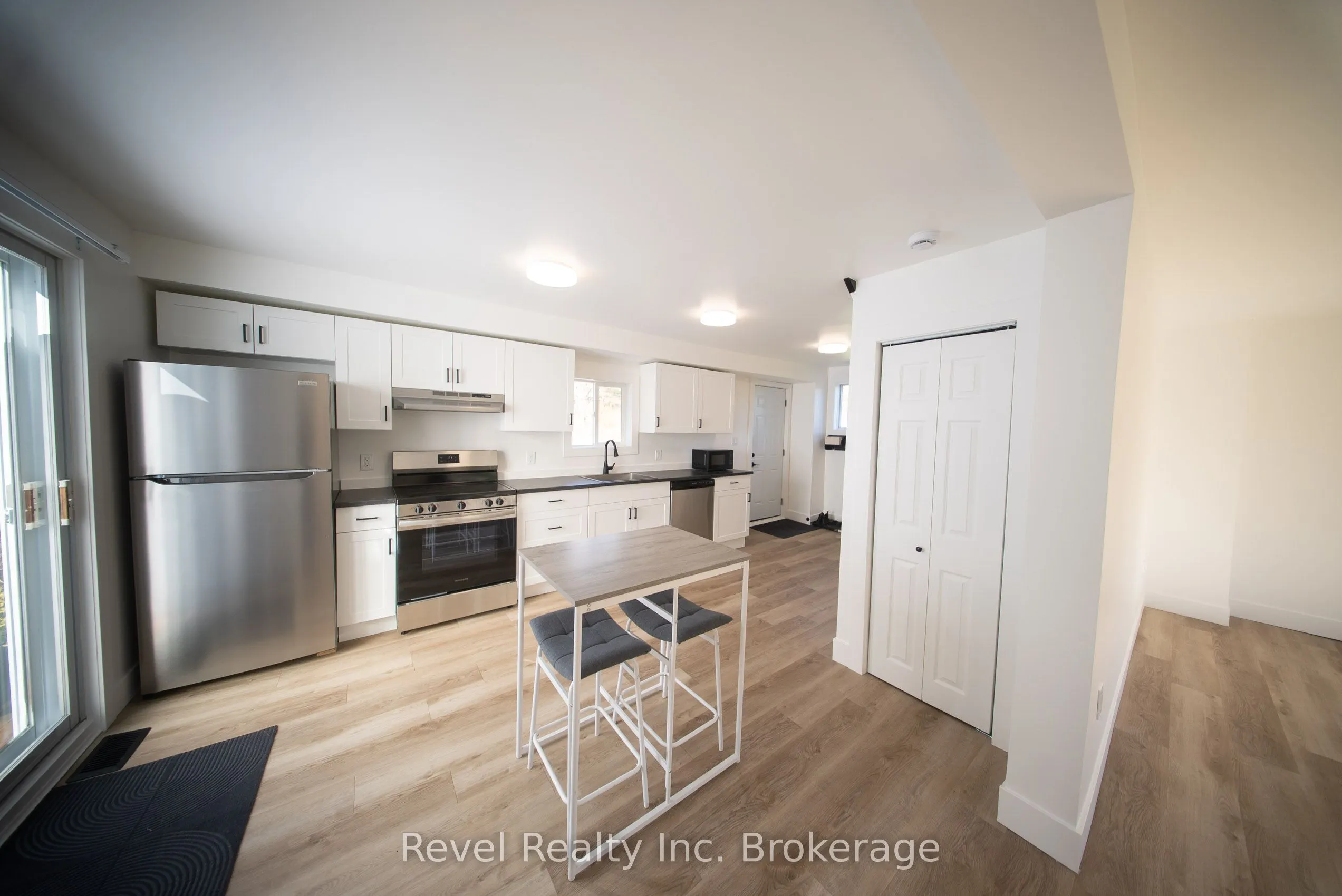 183 Larocque Street