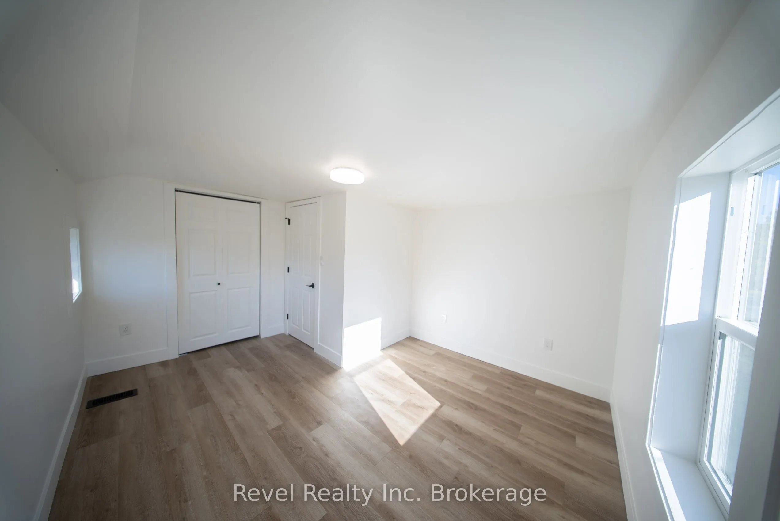 183 Larocque Street