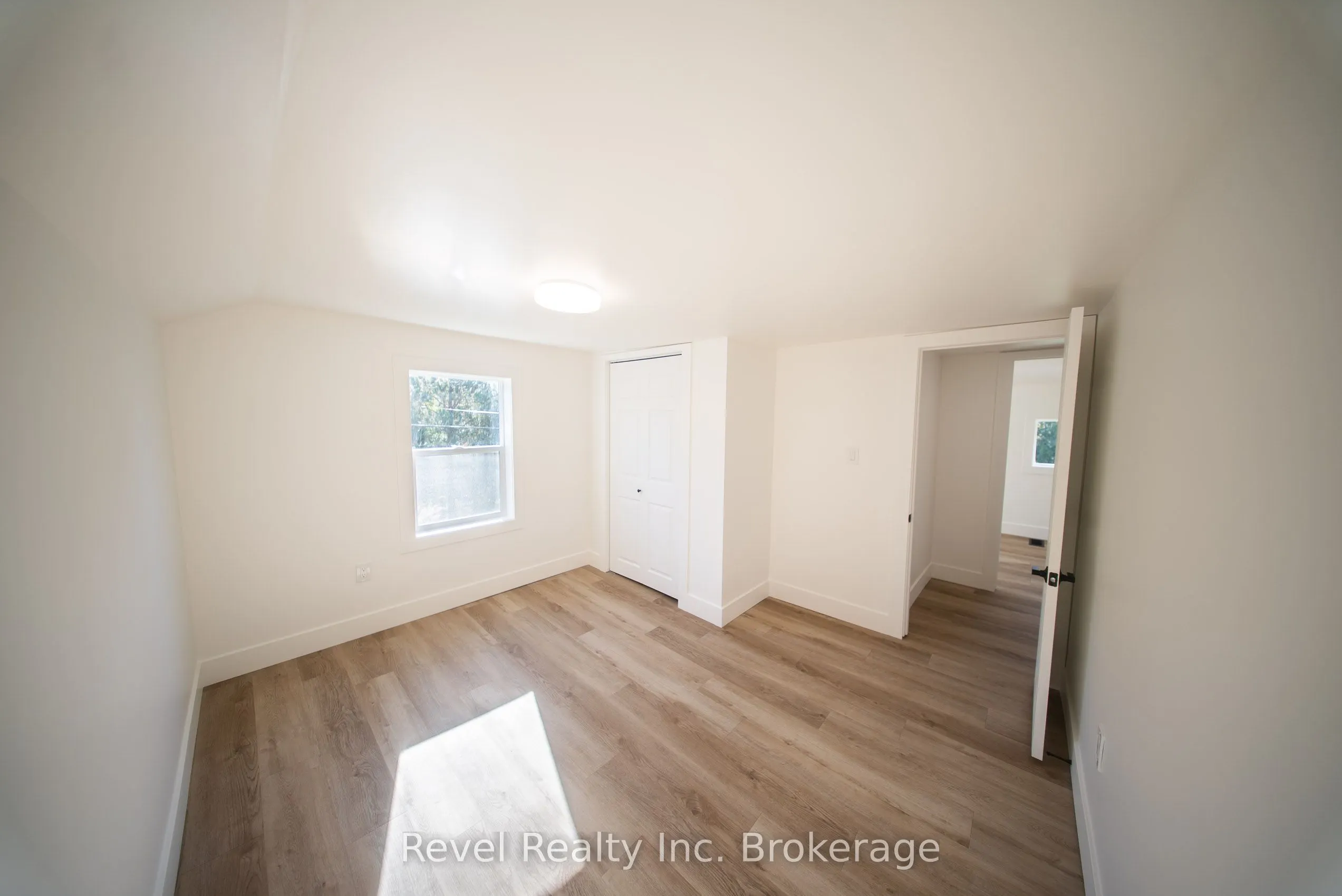 183 Larocque Street