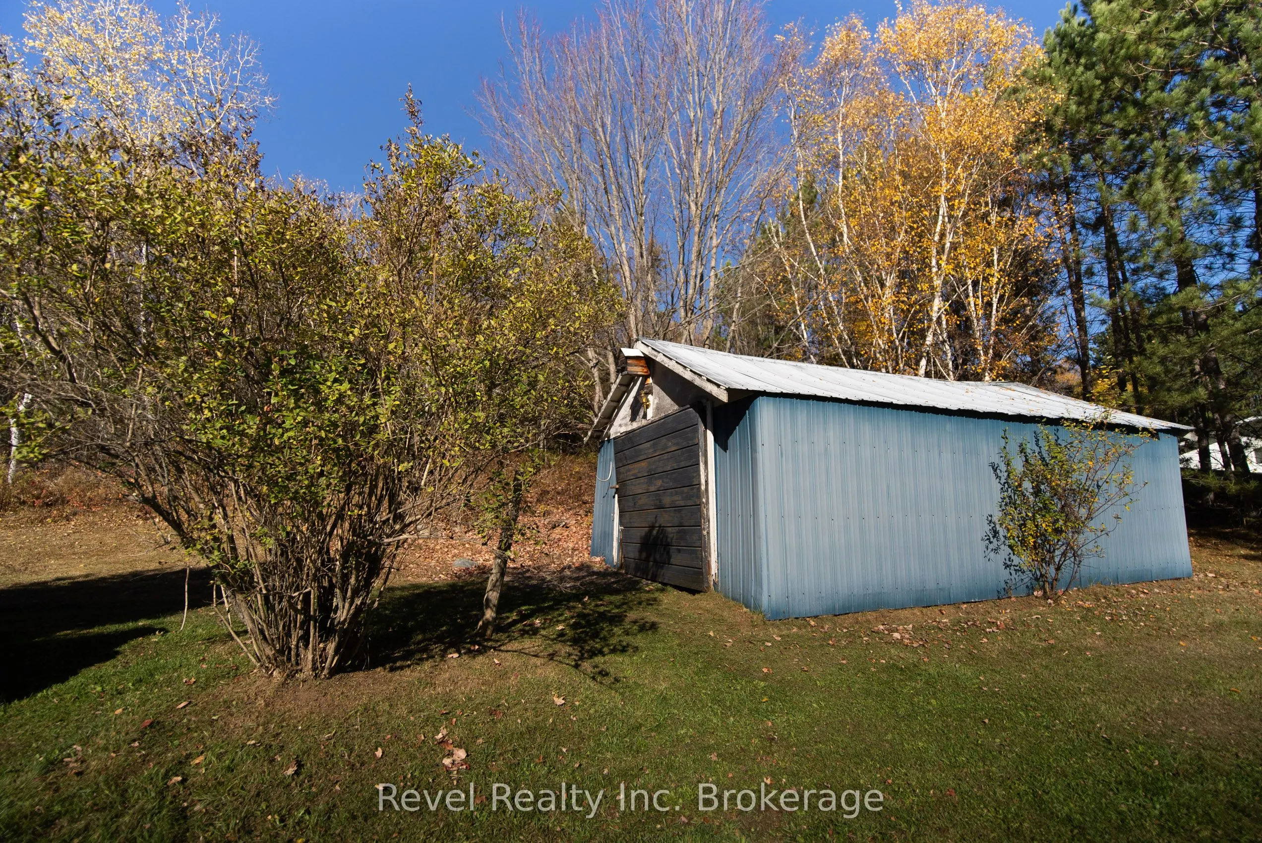 183 Larocque Street