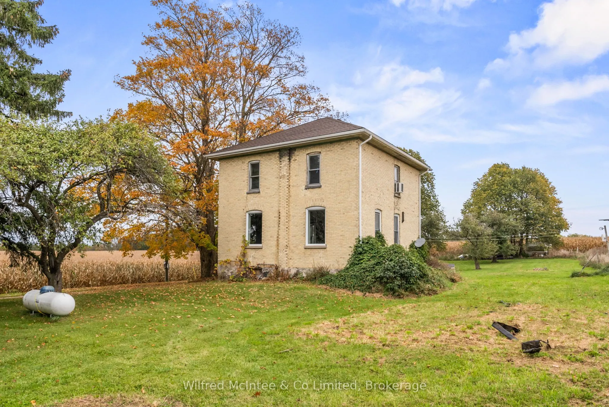 570 20 Side Road