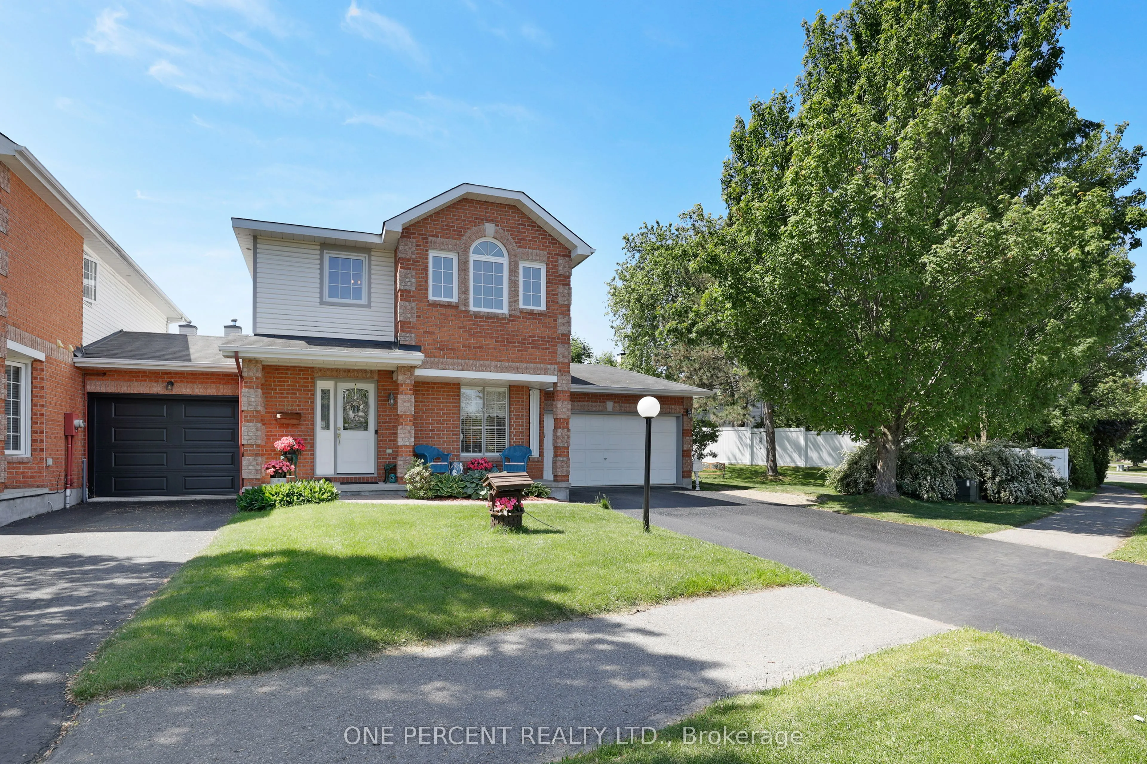 127 BRIDLEWOOD Drive