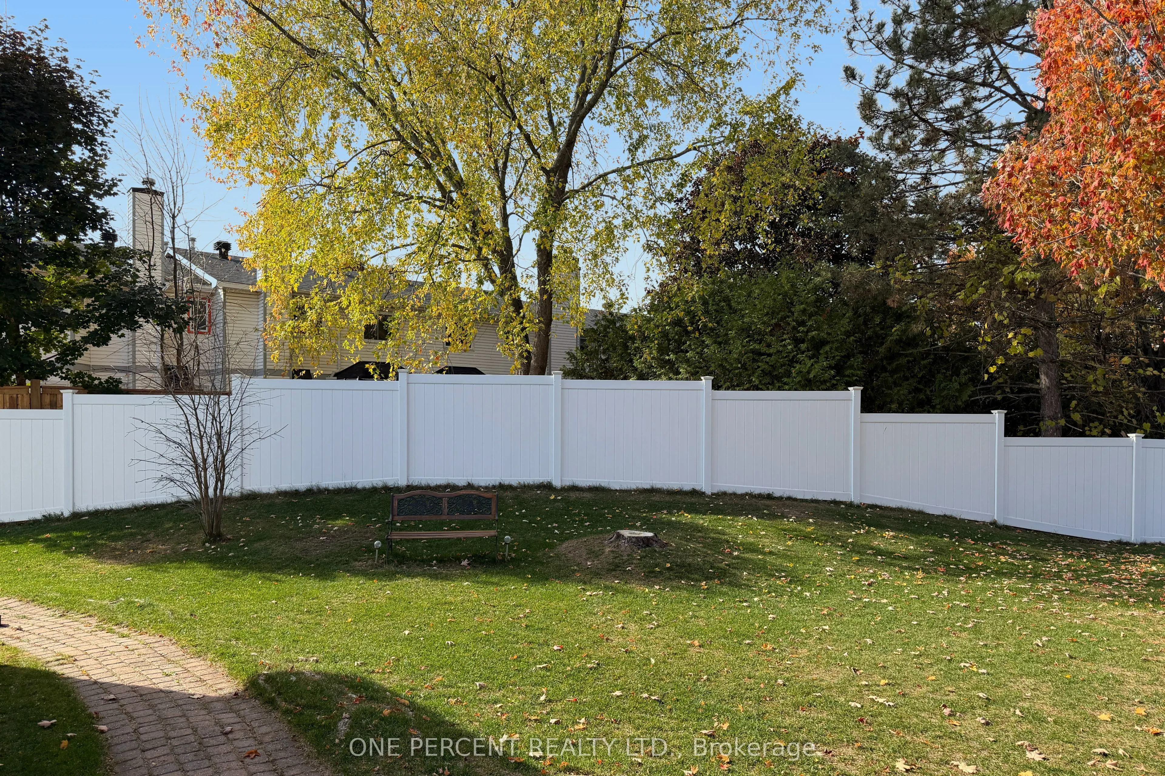 127 BRIDLEWOOD Drive