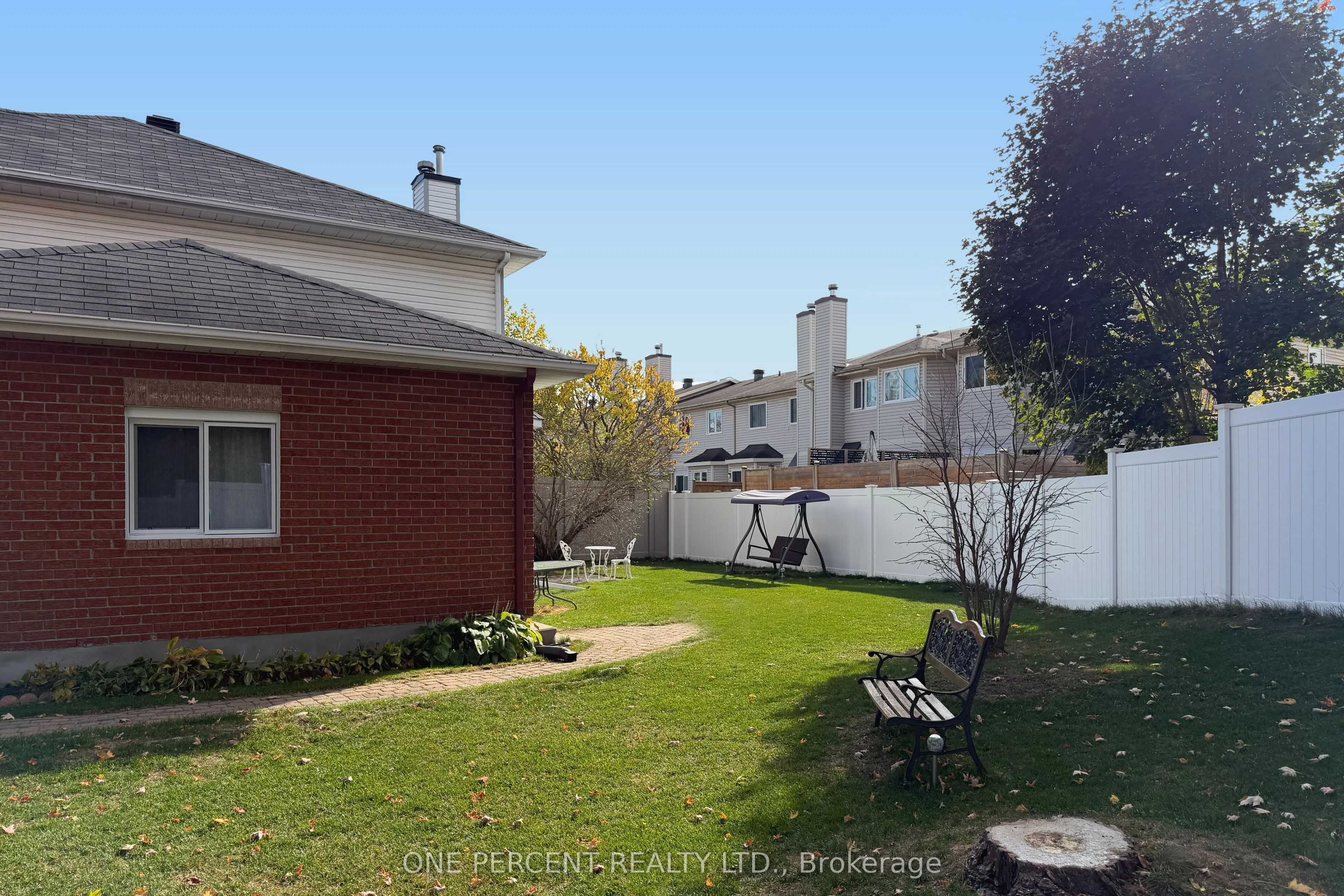 127 BRIDLEWOOD Drive