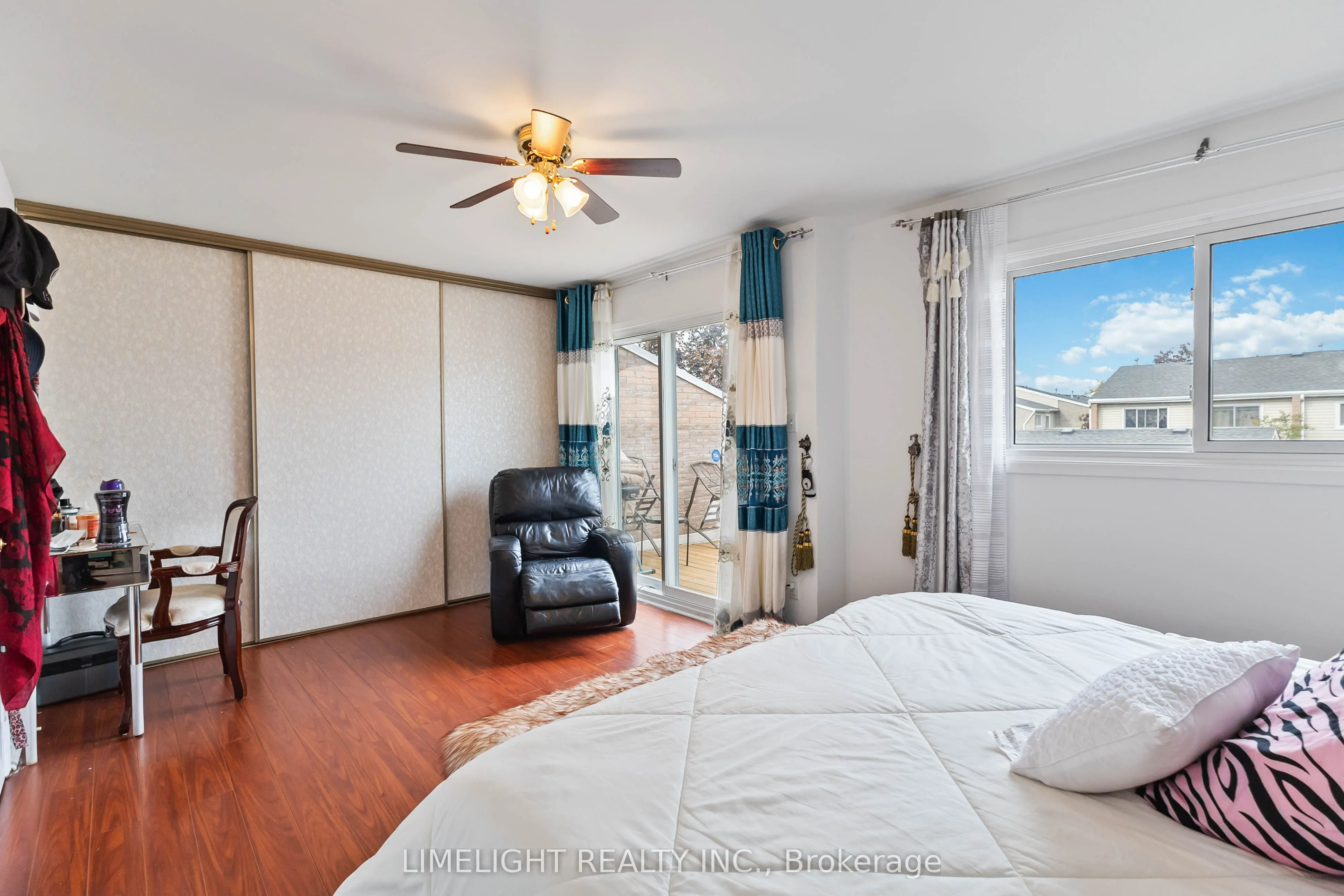 669 Osgoode Drive, #18