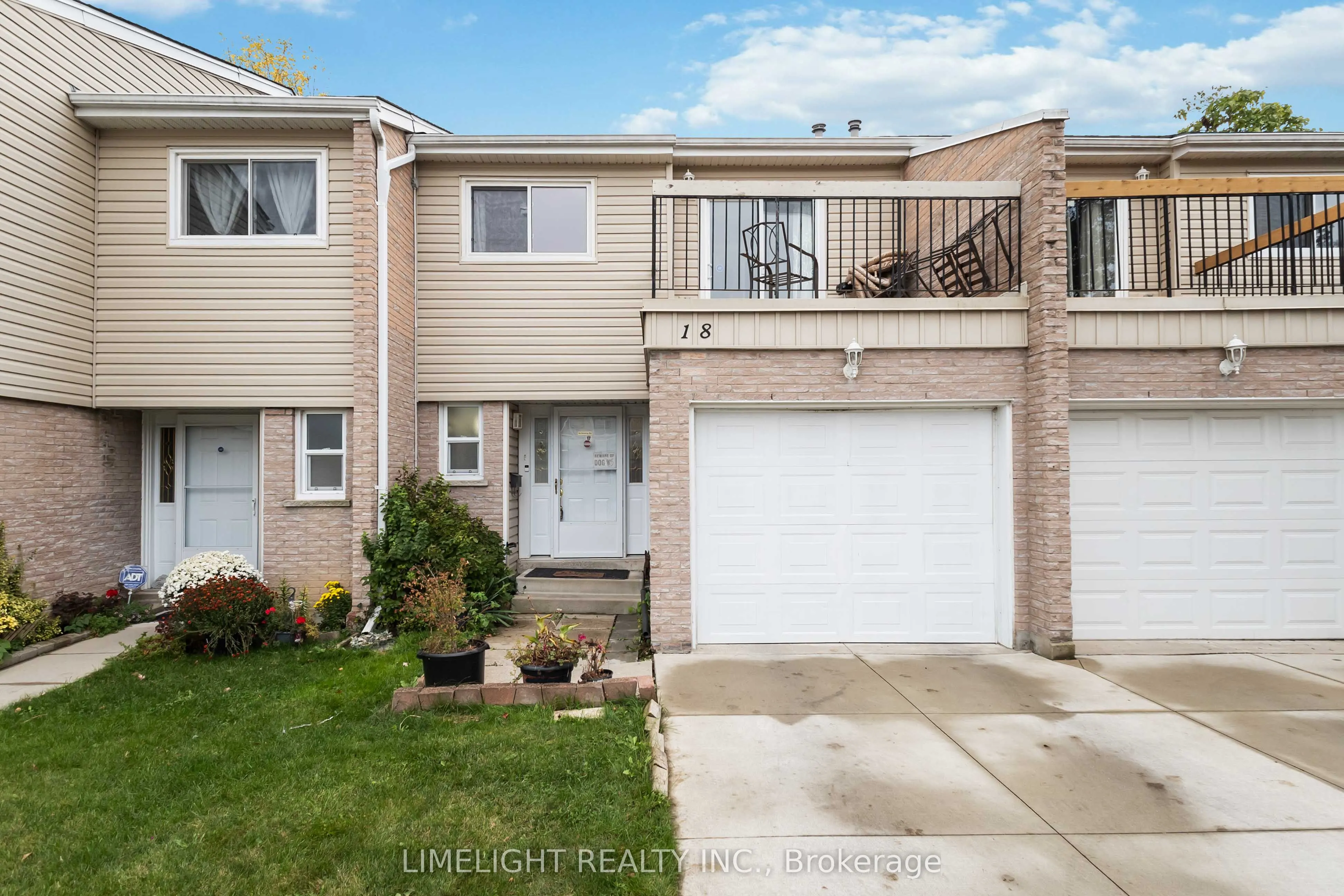 669 Osgoode Drive, #18