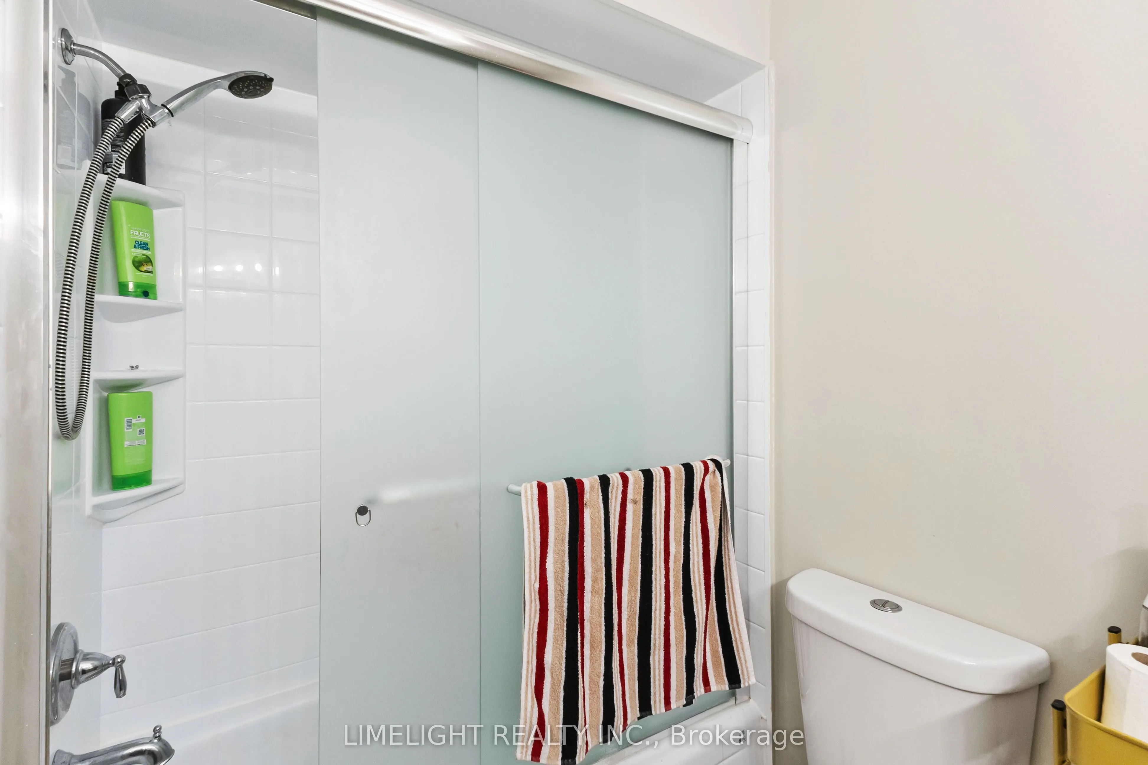 669 Osgoode Drive, #18