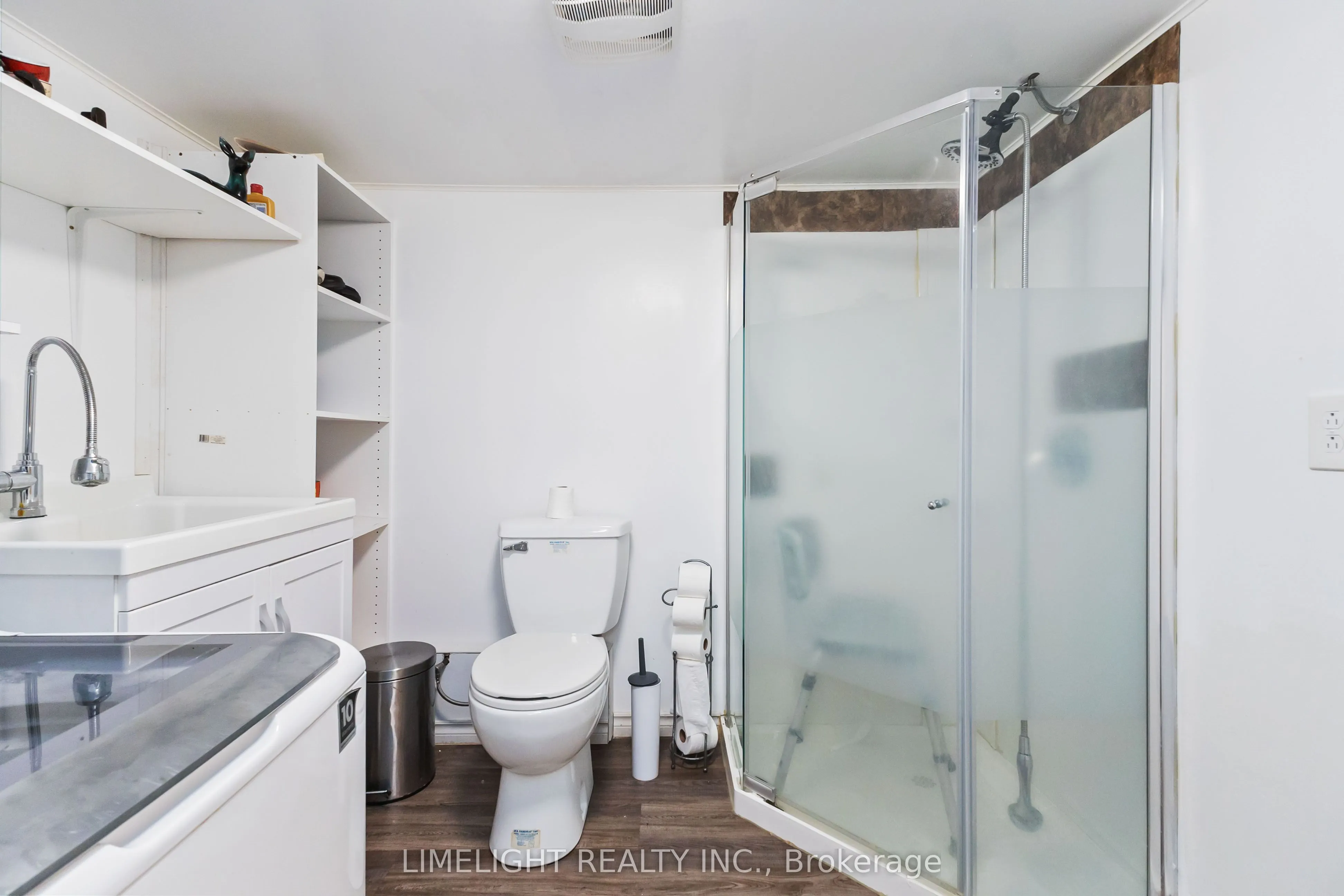 669 Osgoode Drive, #18