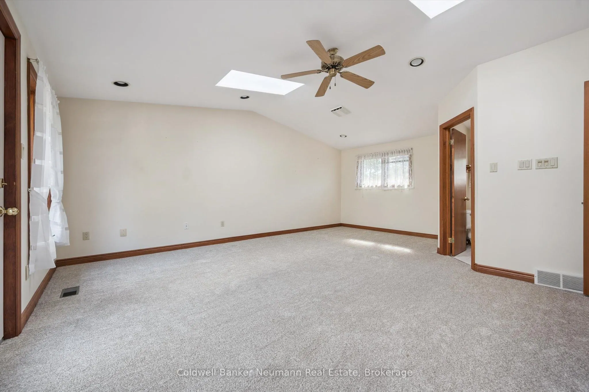 10 Carmine Place