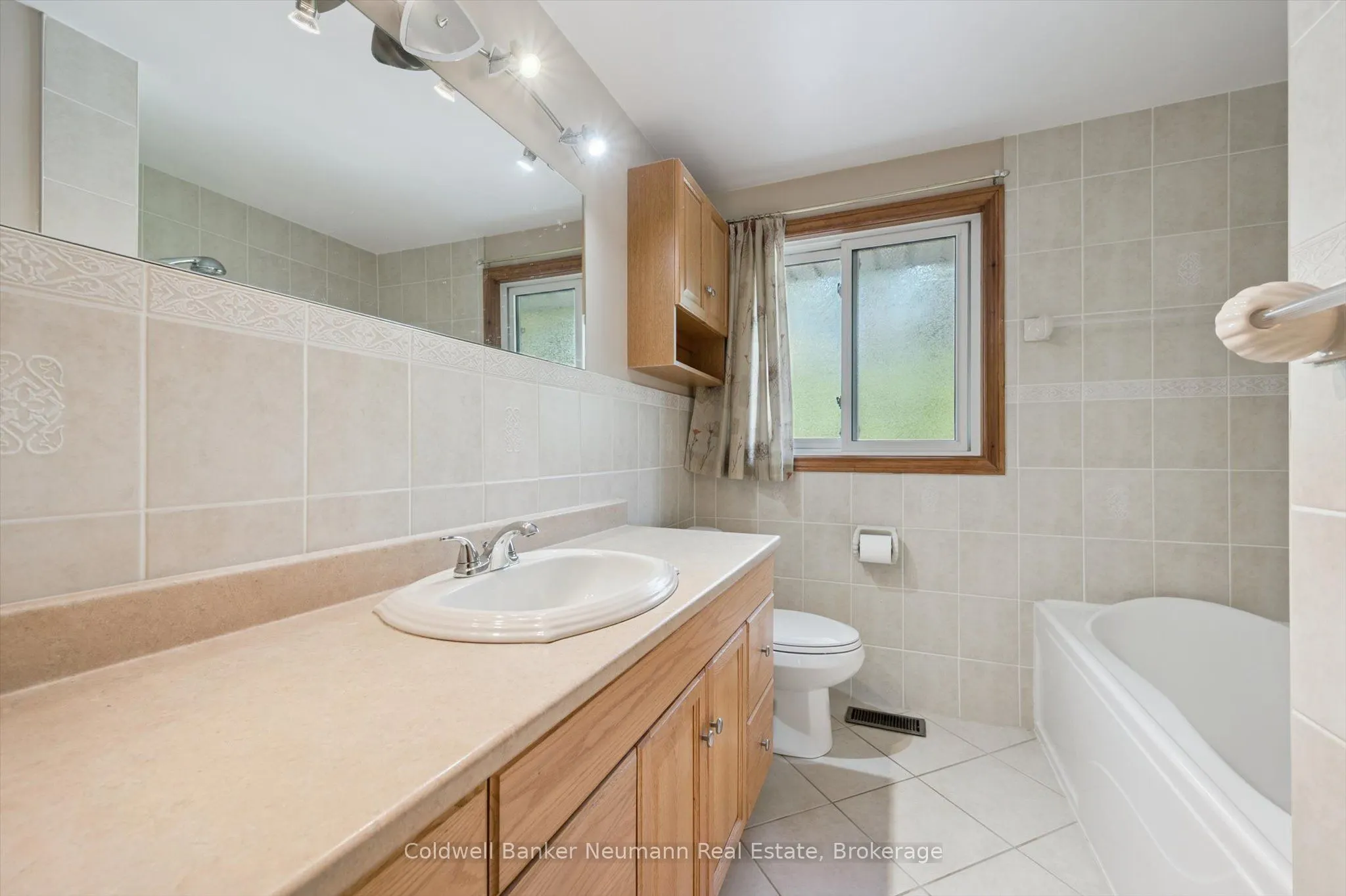 10 Carmine Place