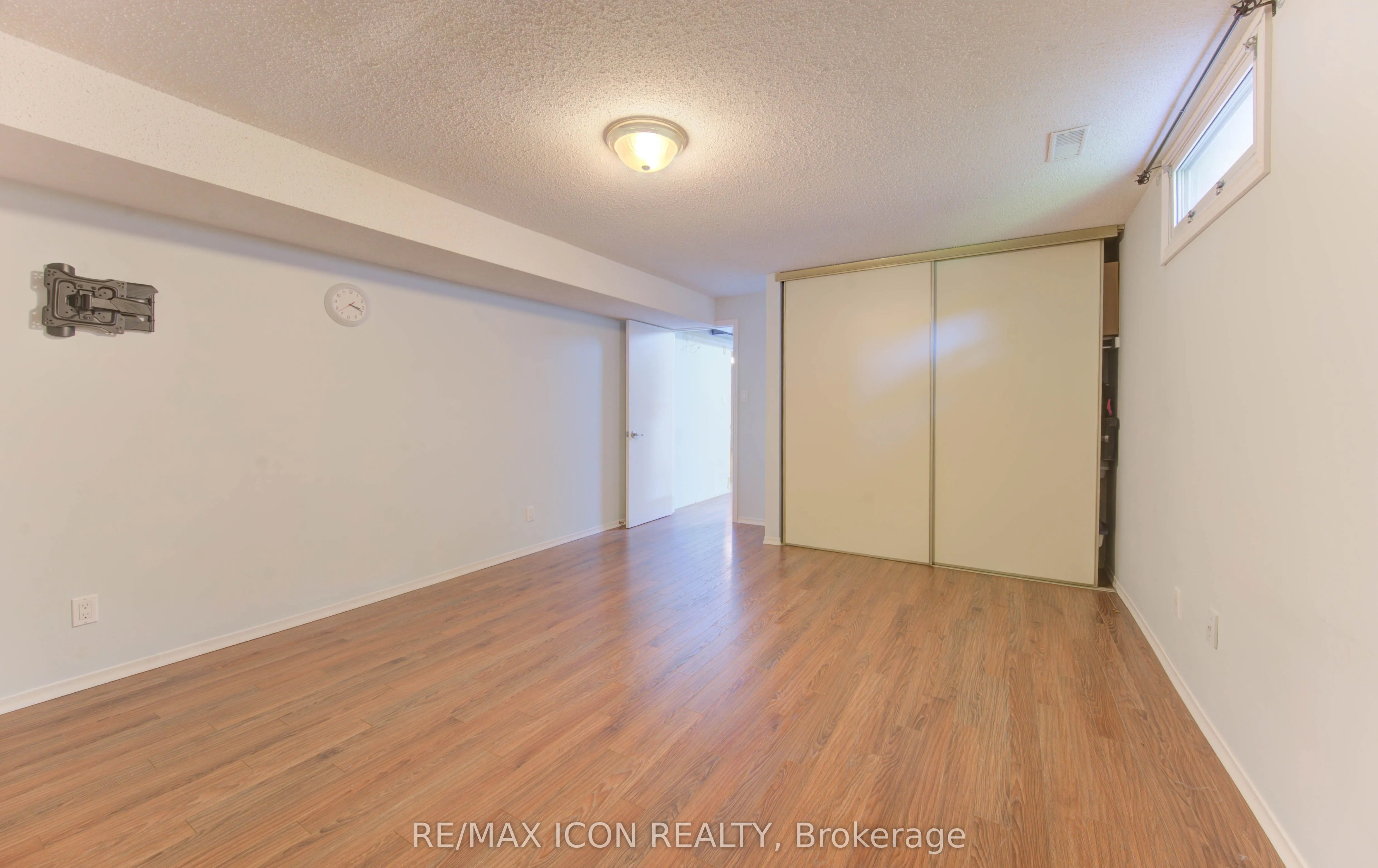 143 Clearwater Crescent