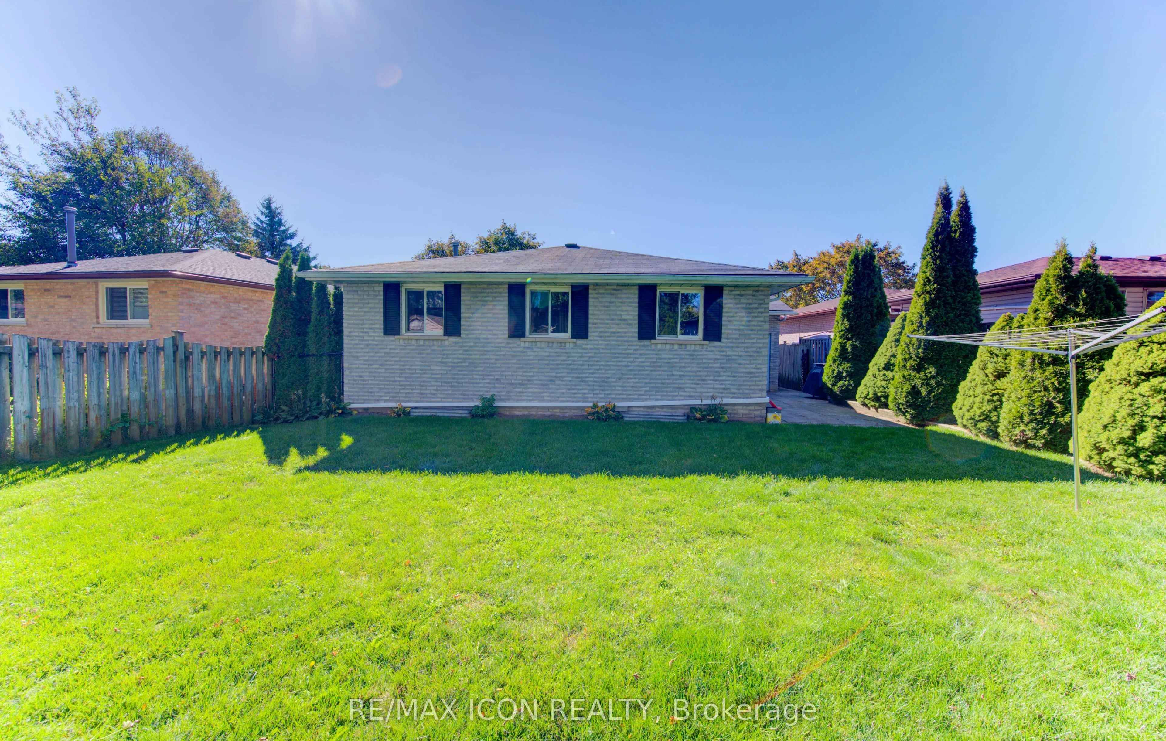 143 Clearwater Crescent