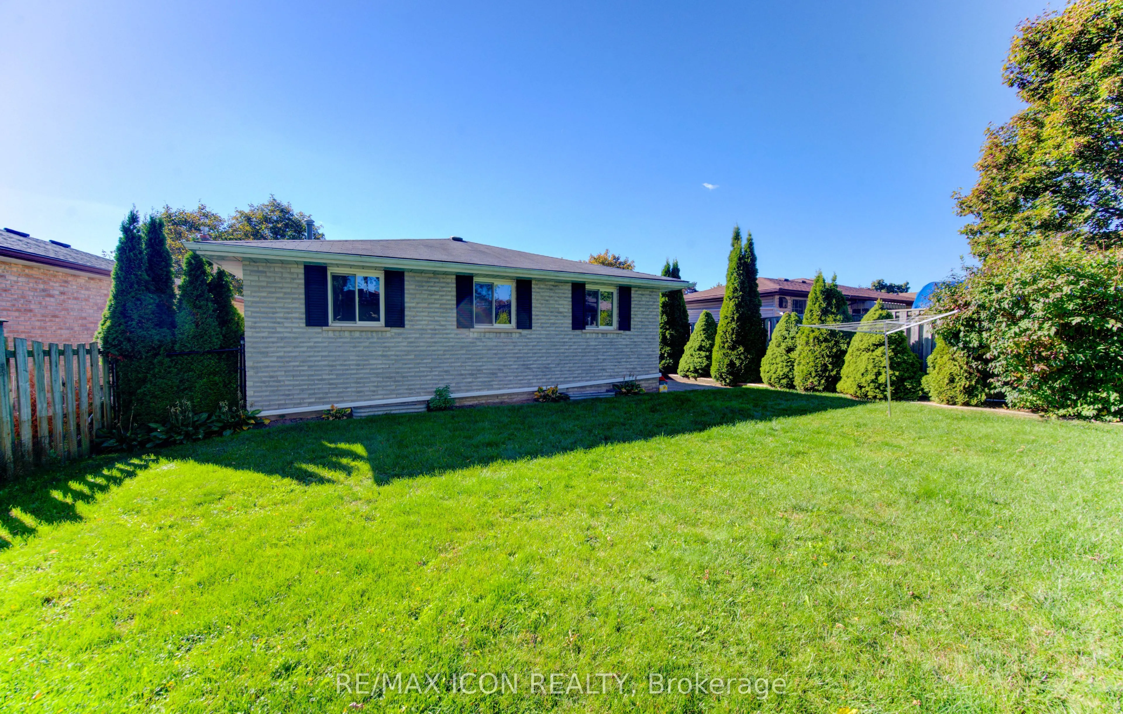 143 Clearwater Crescent