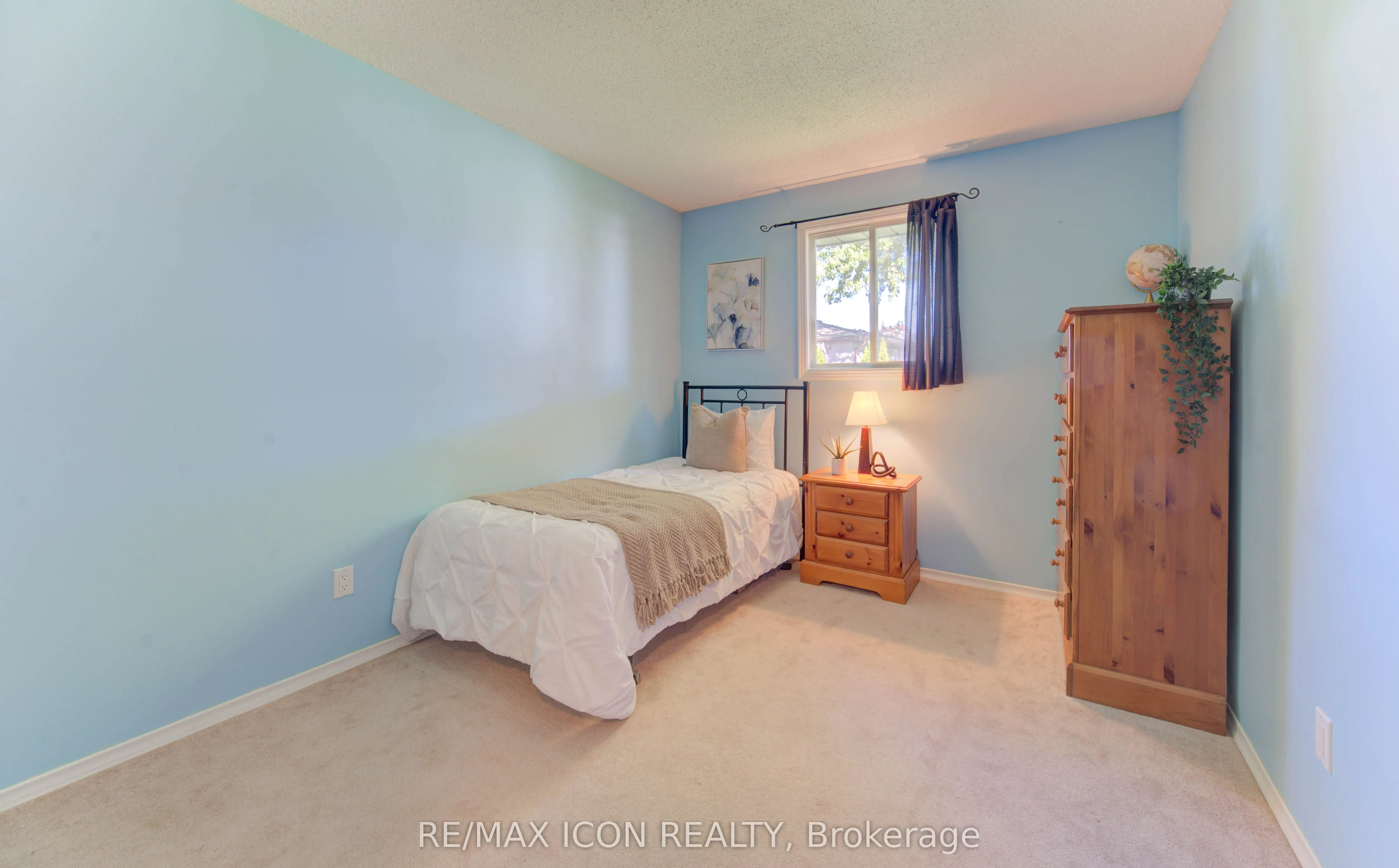 143 Clearwater Crescent