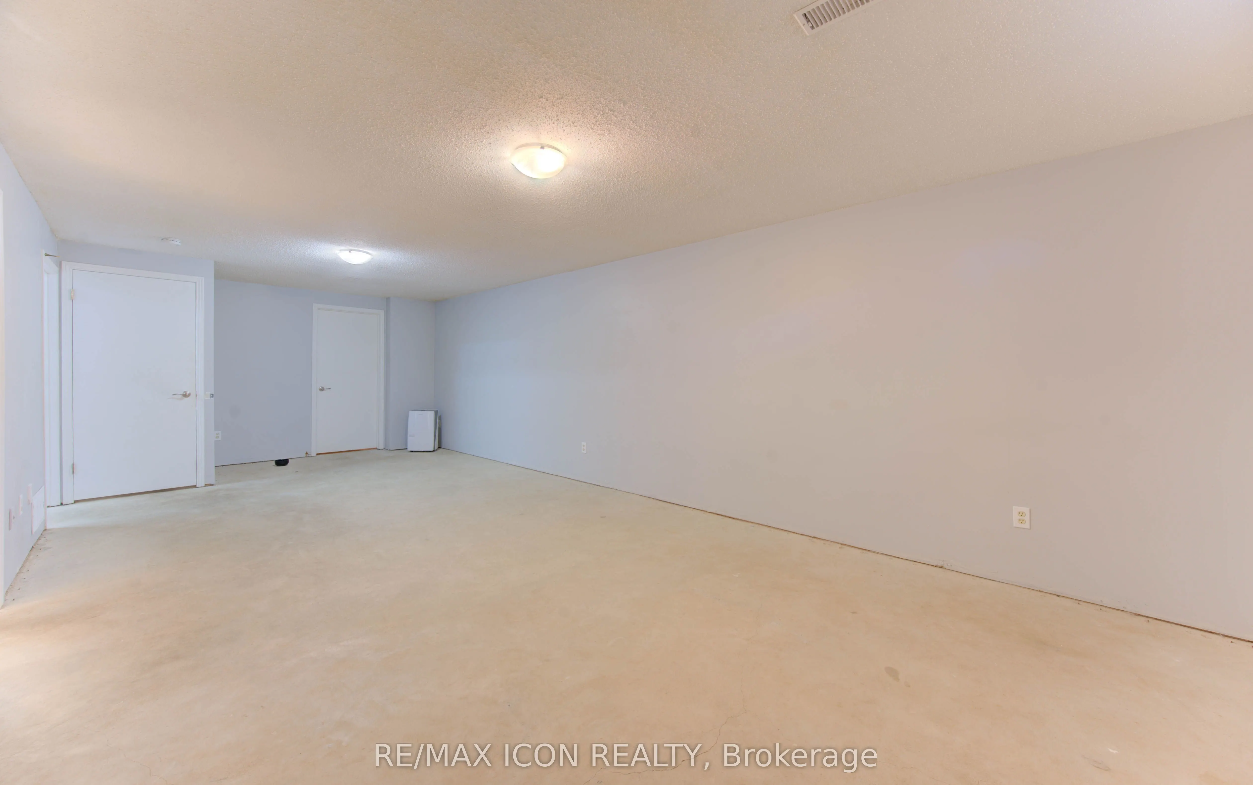 143 Clearwater Crescent