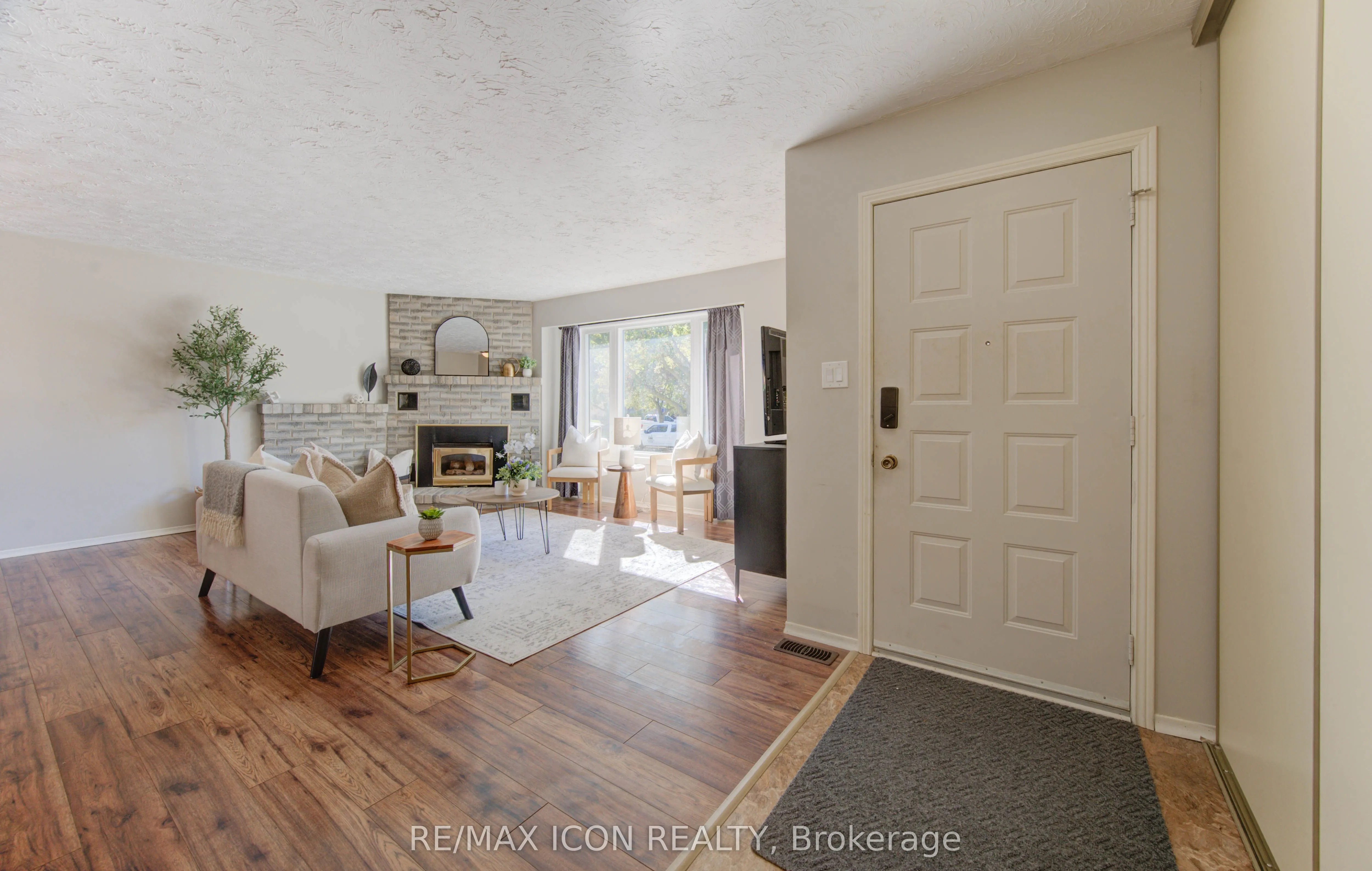 143 Clearwater Crescent