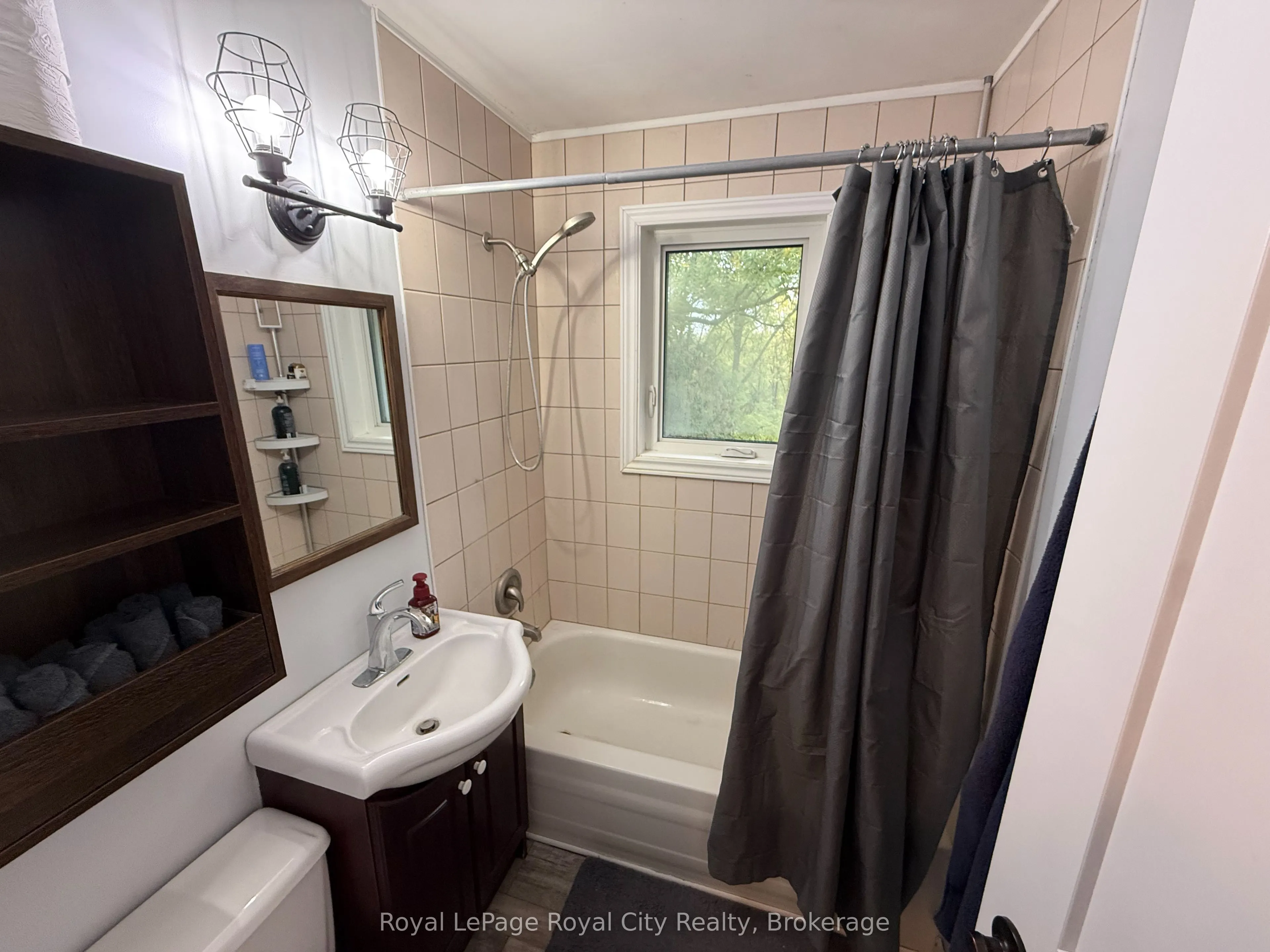125 Grove Street, #MAIN
