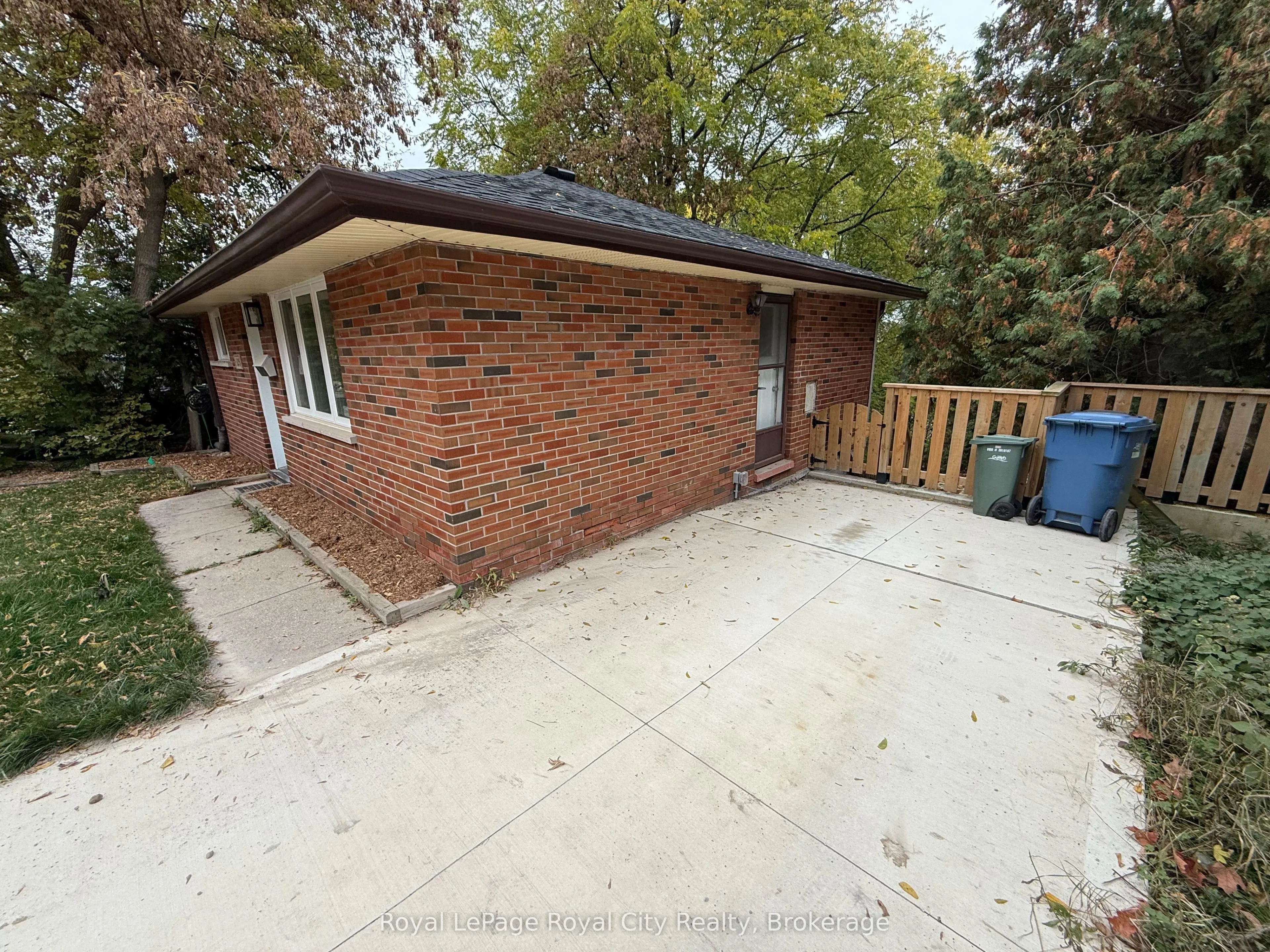 125 Grove Street, #MAIN