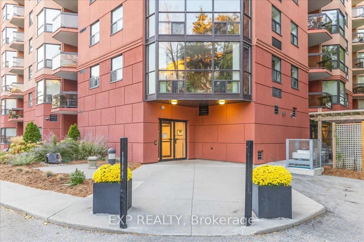 600 Talbot Street, #704