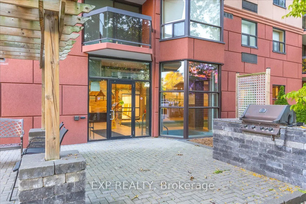600 Talbot Street, #704