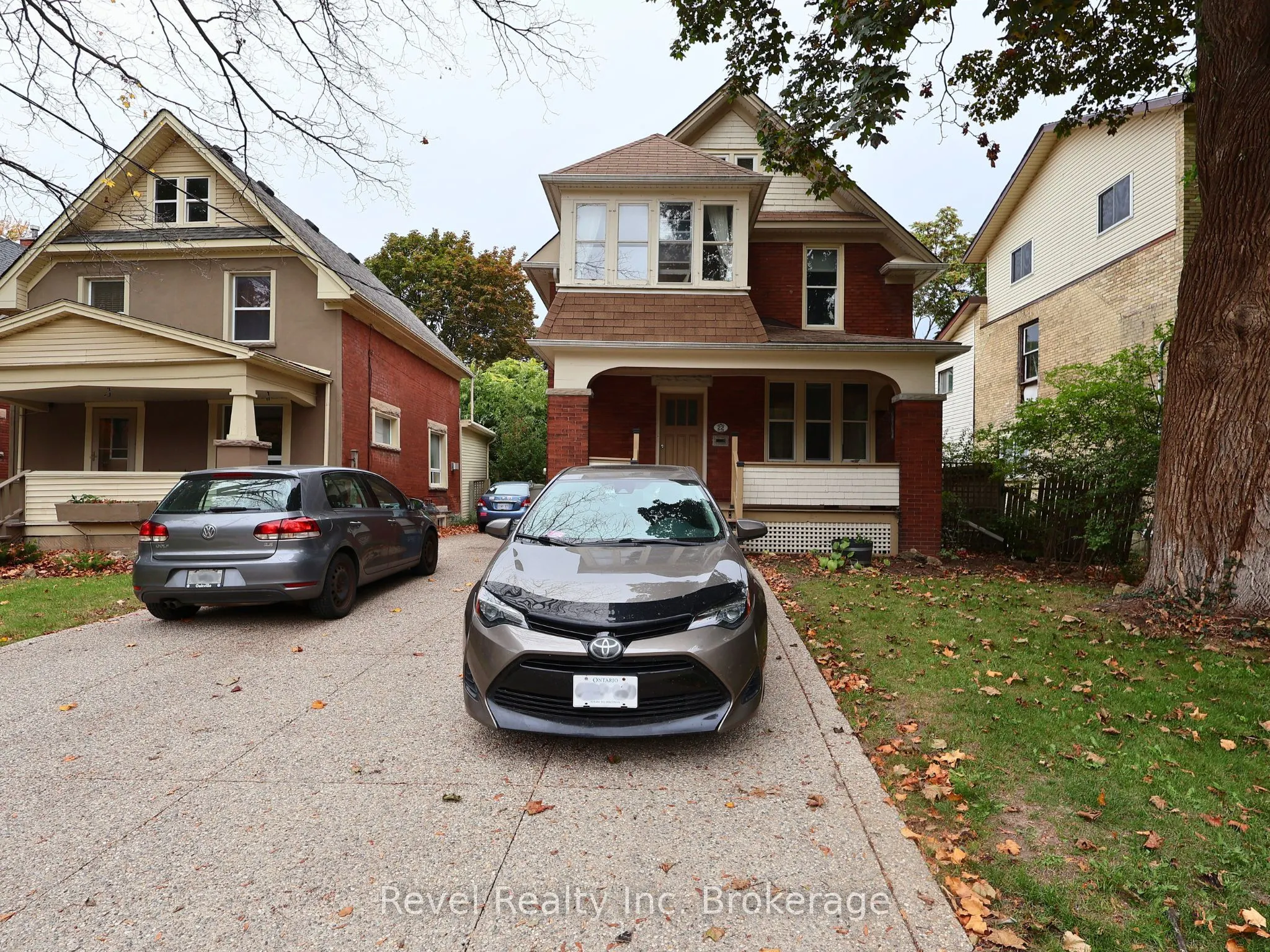 22 St Leger Street, #1