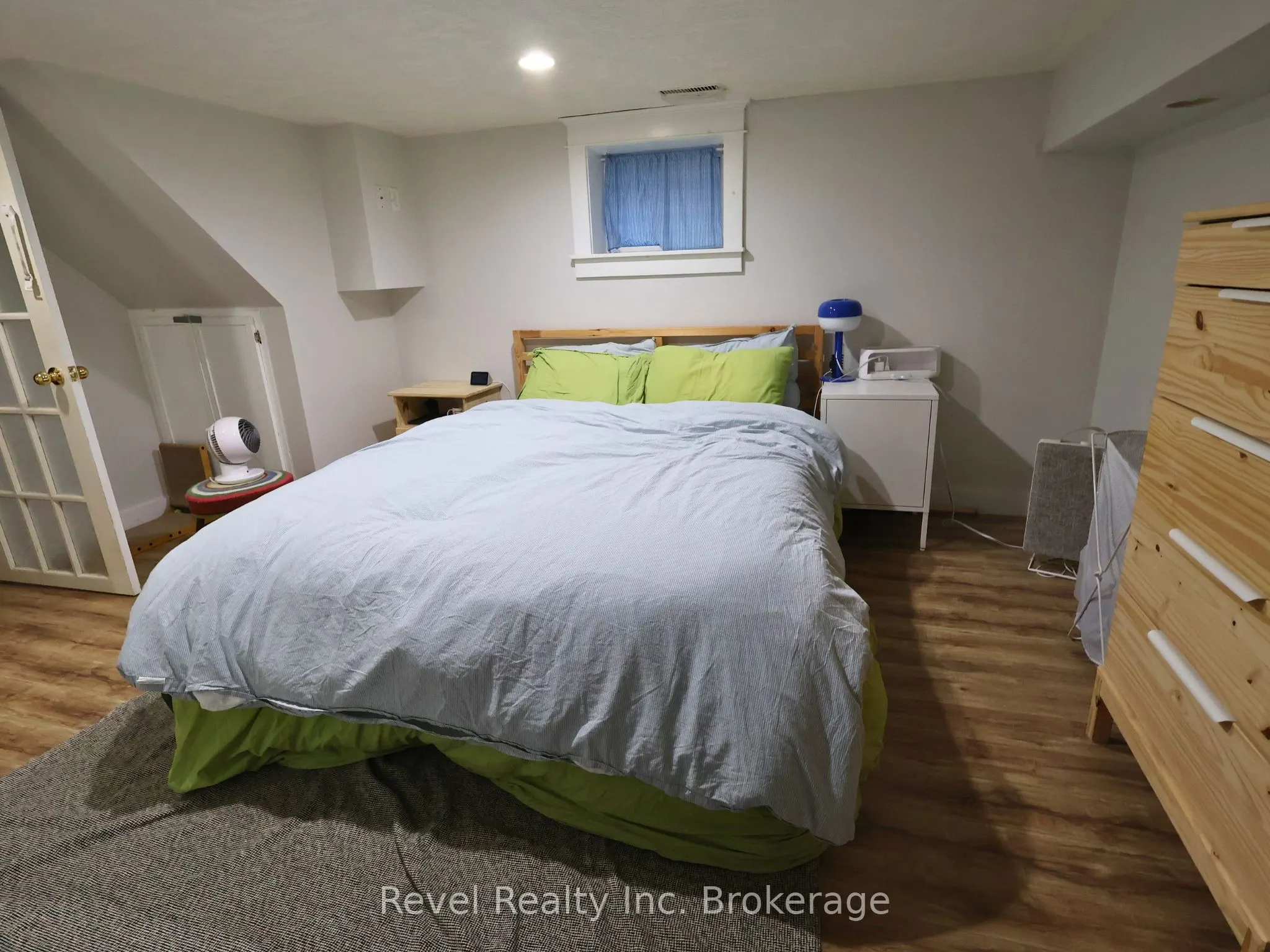 22 St Leger Street, #1
