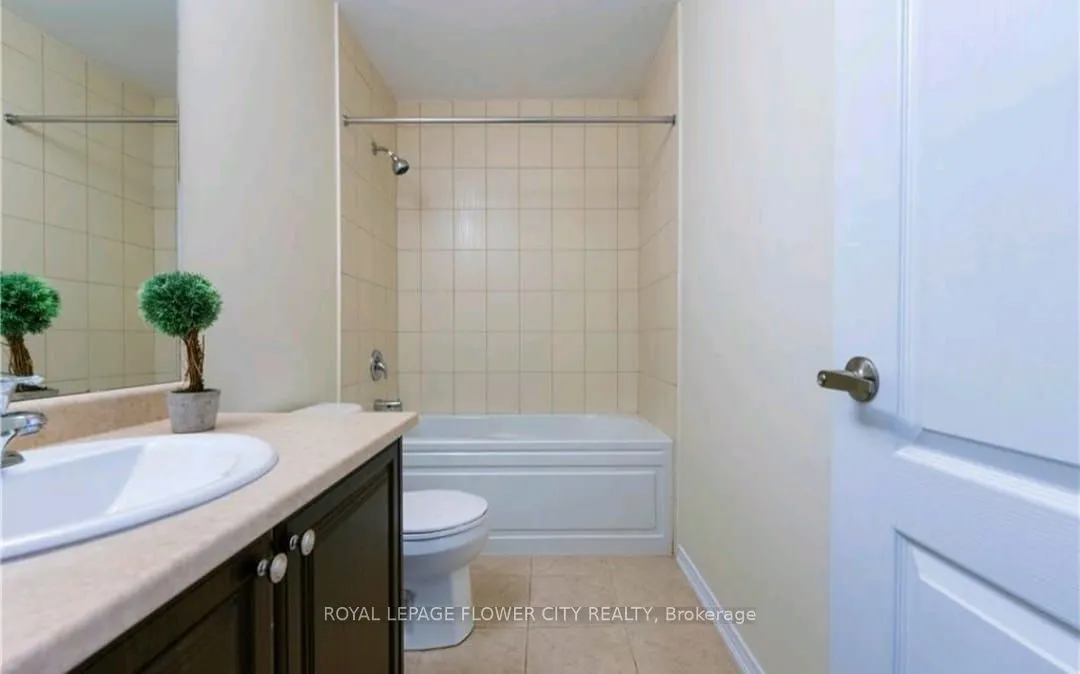 8273 Tulip tree Drive N, #3