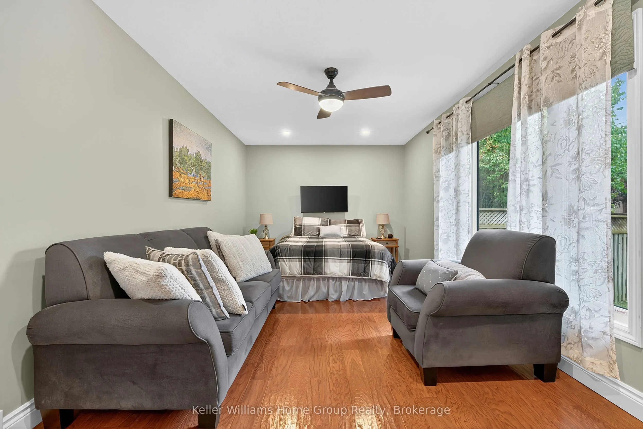328 Burnett Avenue