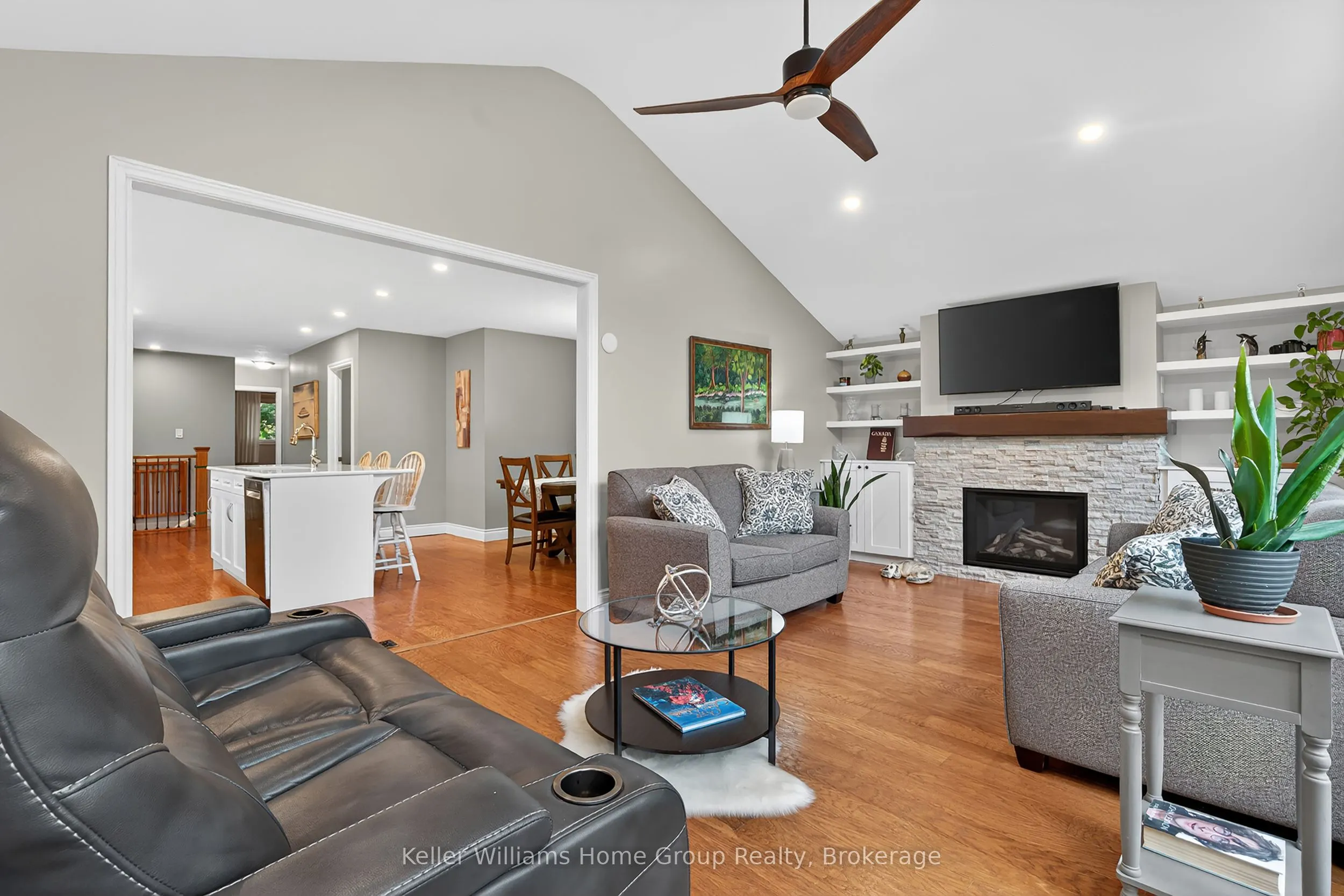 328 Burnett Avenue