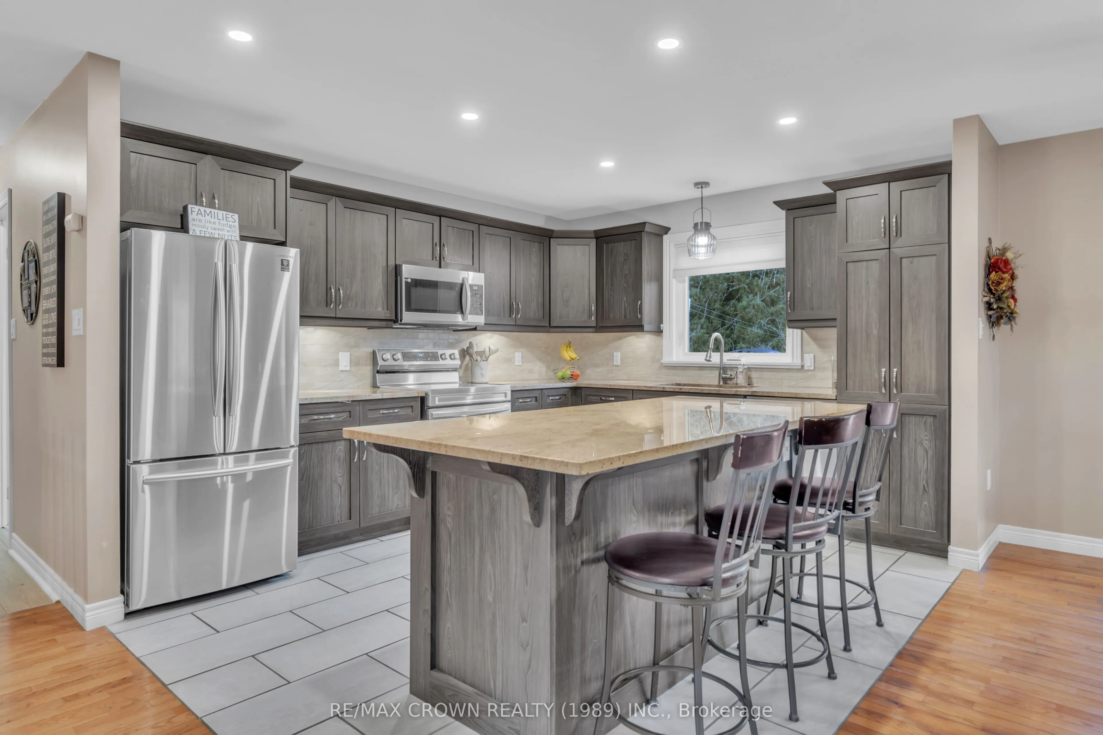 65 Byers Road