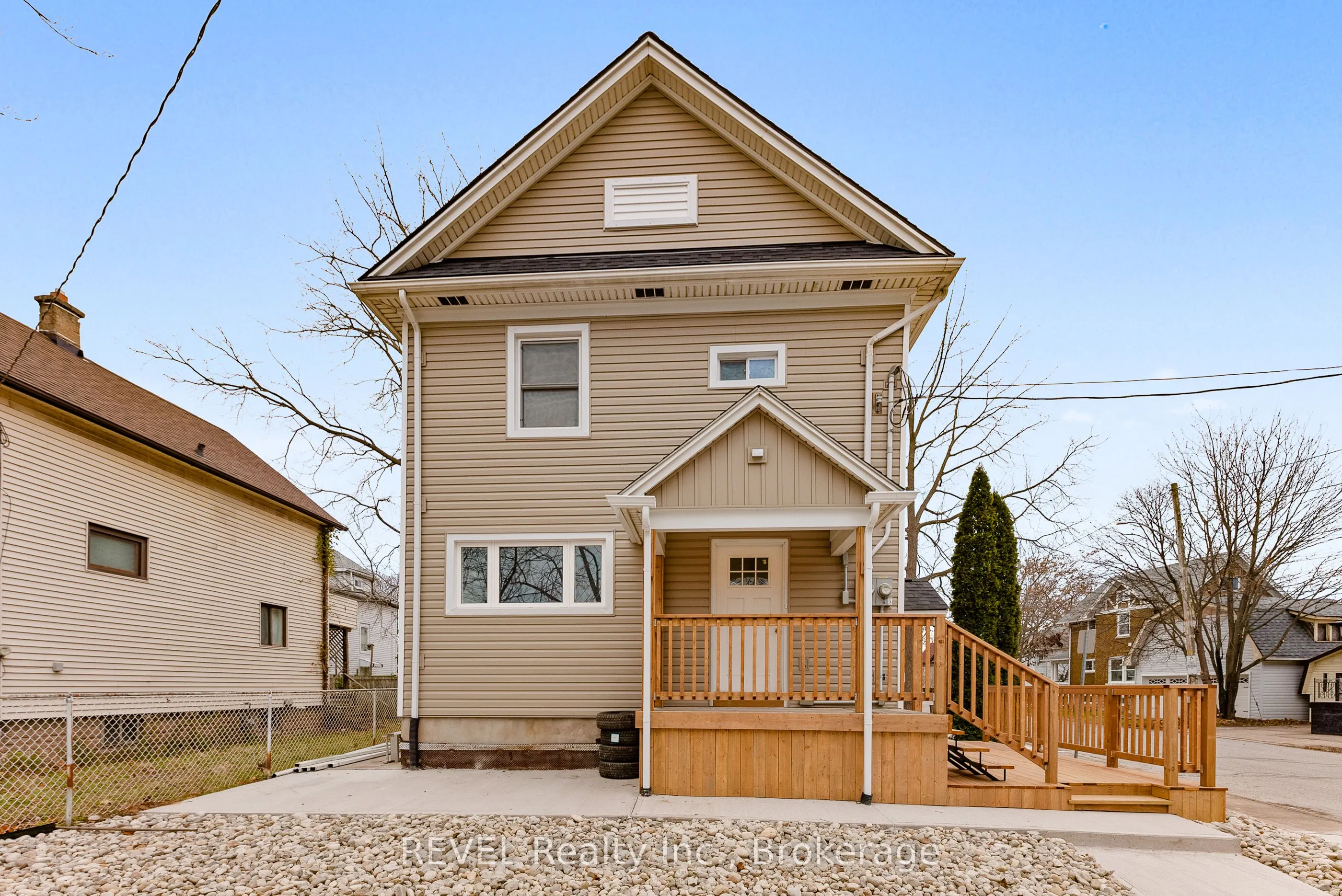 4747 Cookman Crescent, #LOWER