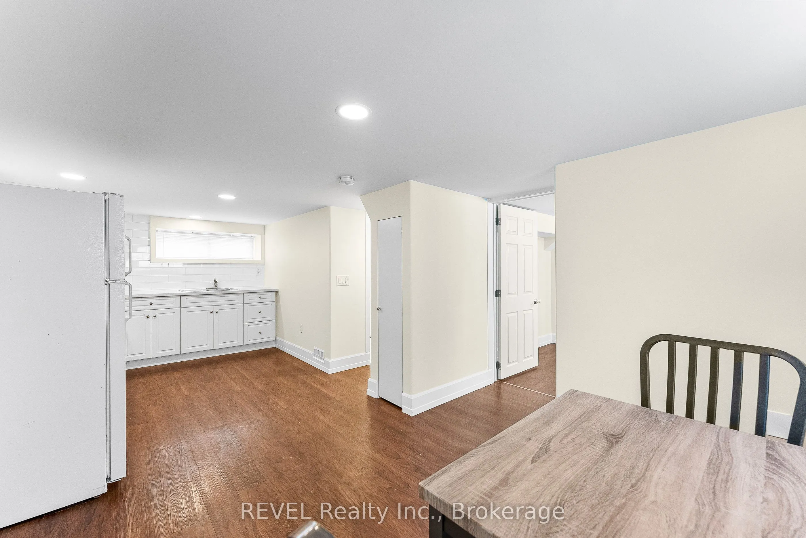 4747 Cookman Crescent, #LOWER