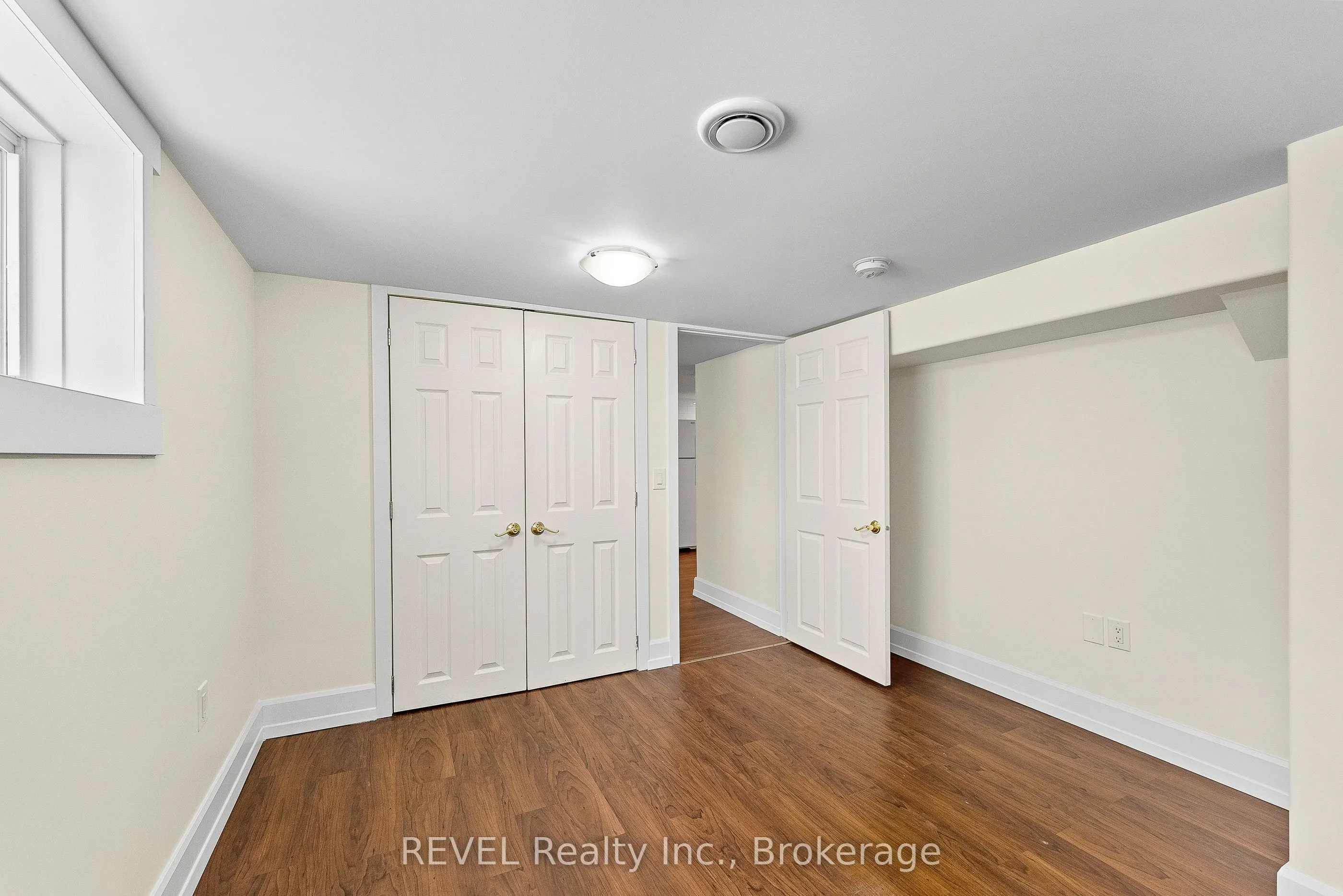 4747 Cookman Crescent, #LOWER