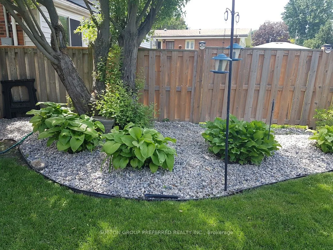 36 Agincourt Gardens
