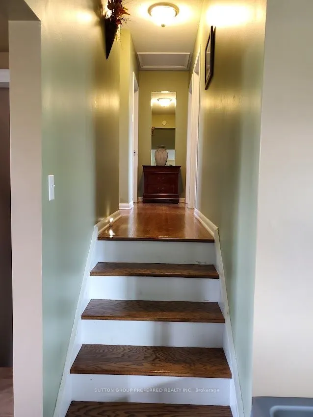 36 Agincourt Gardens