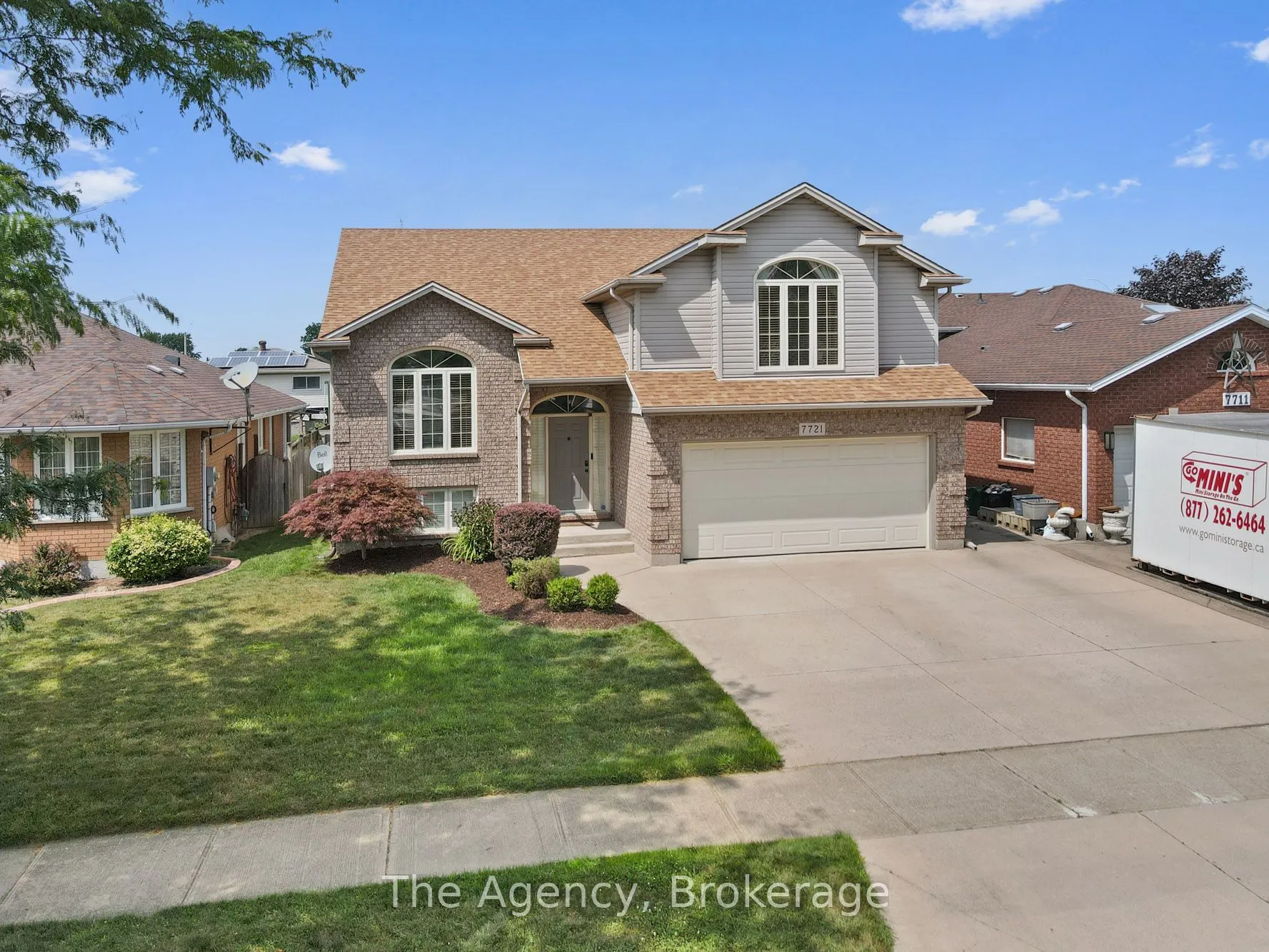 7721 Parkview Crescent