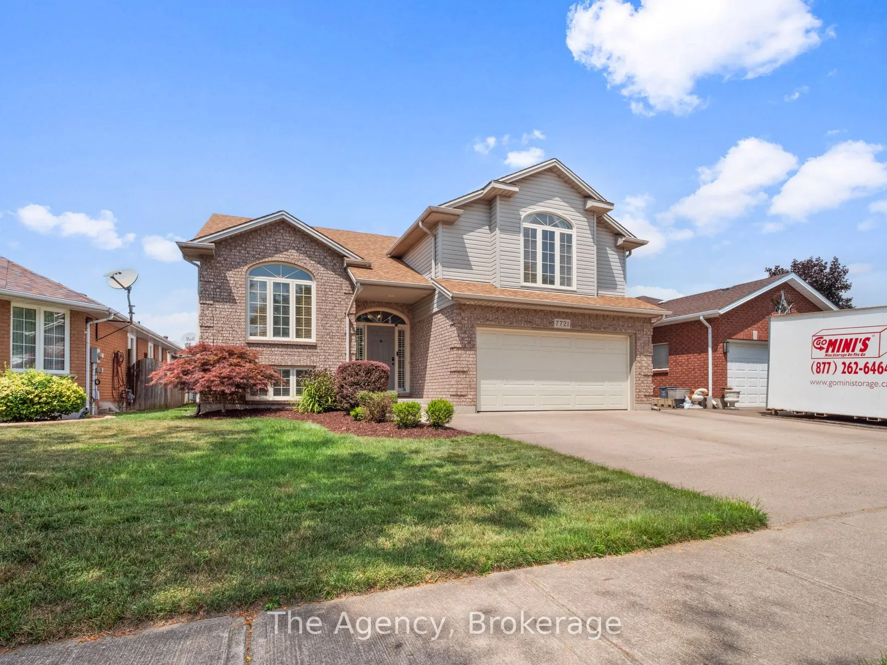 7721 Parkview Crescent