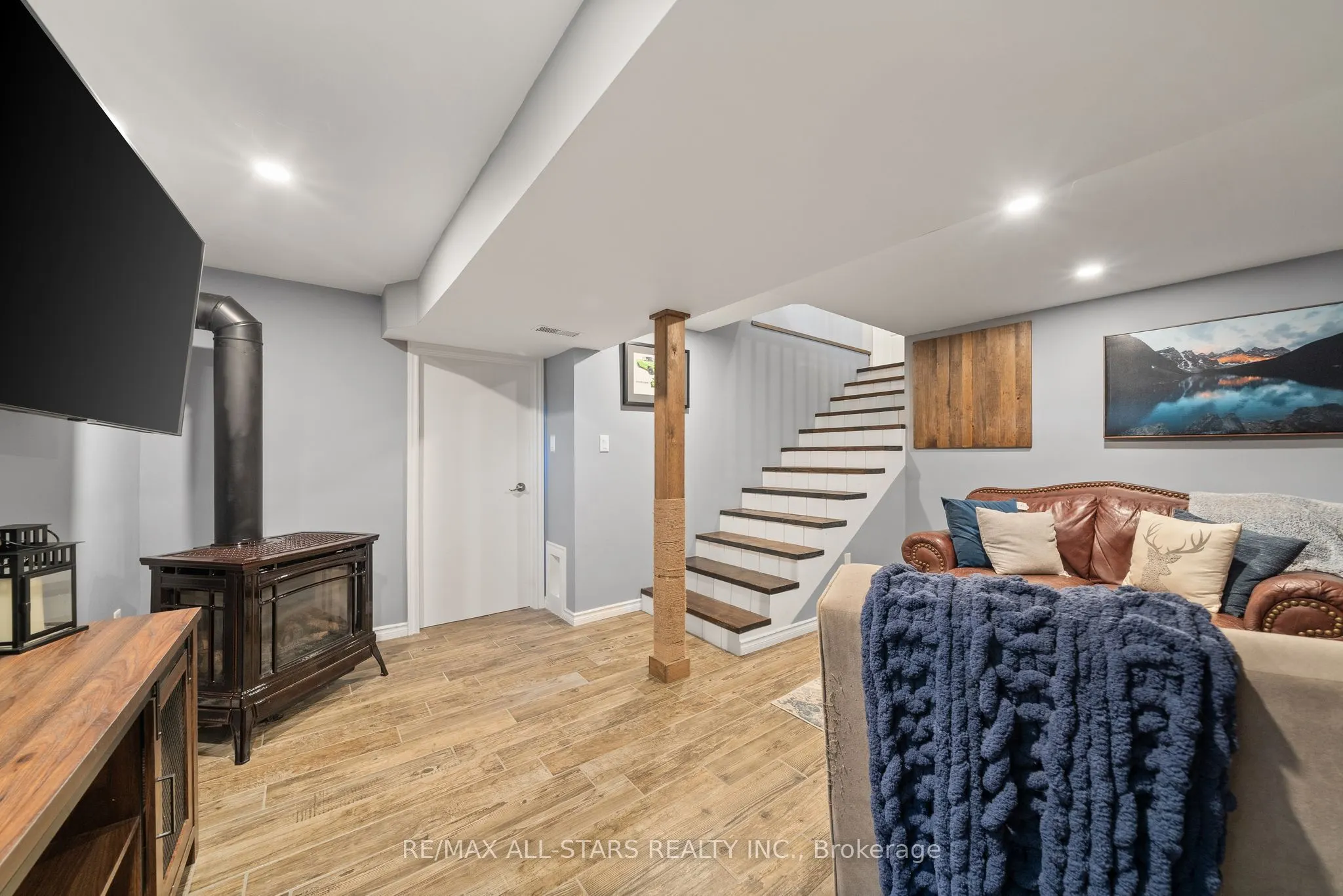 16 Parkhill Drive